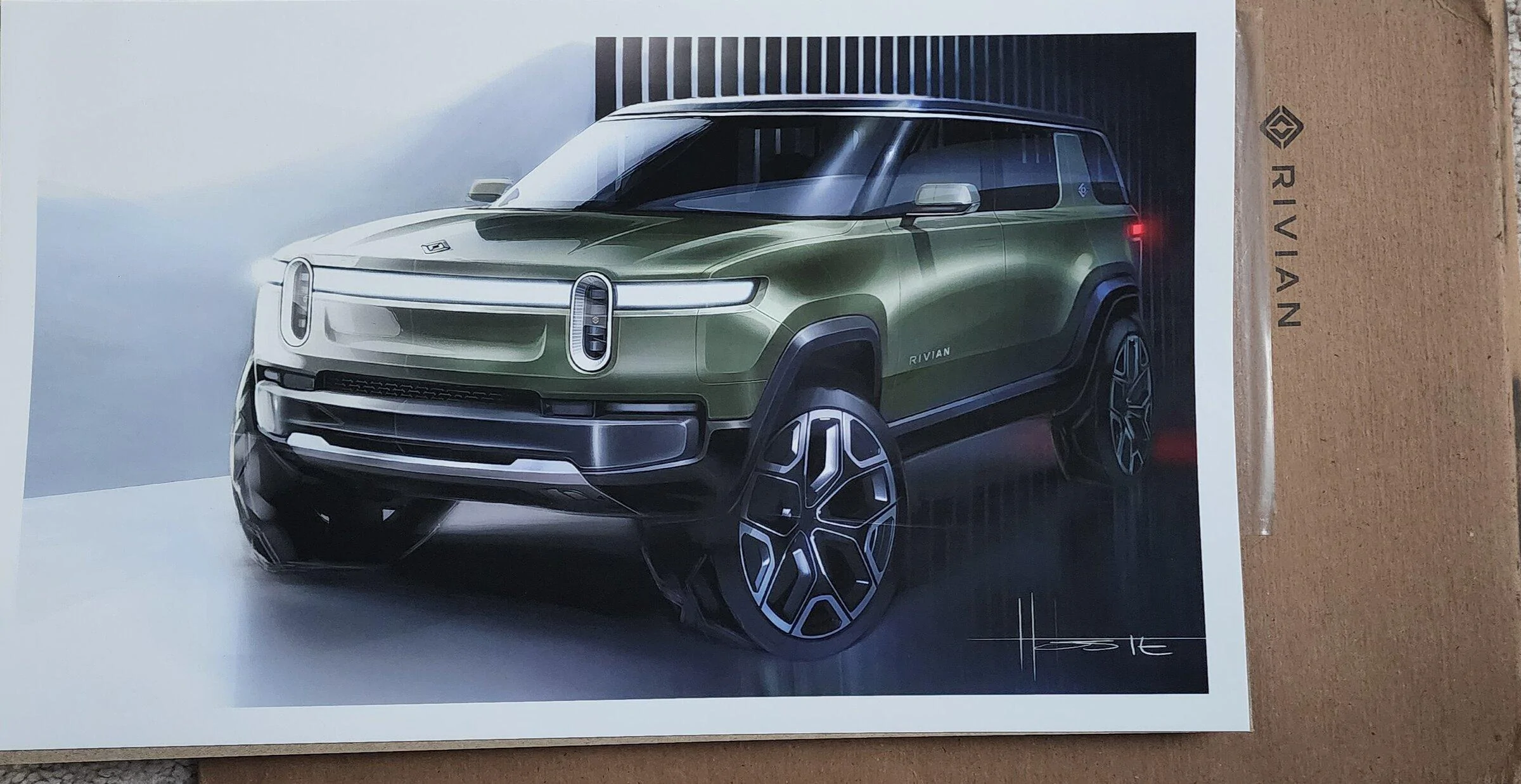 Rivian R1T R1S R1S Guide Contact about to happen! [Email received] 20220406_182734