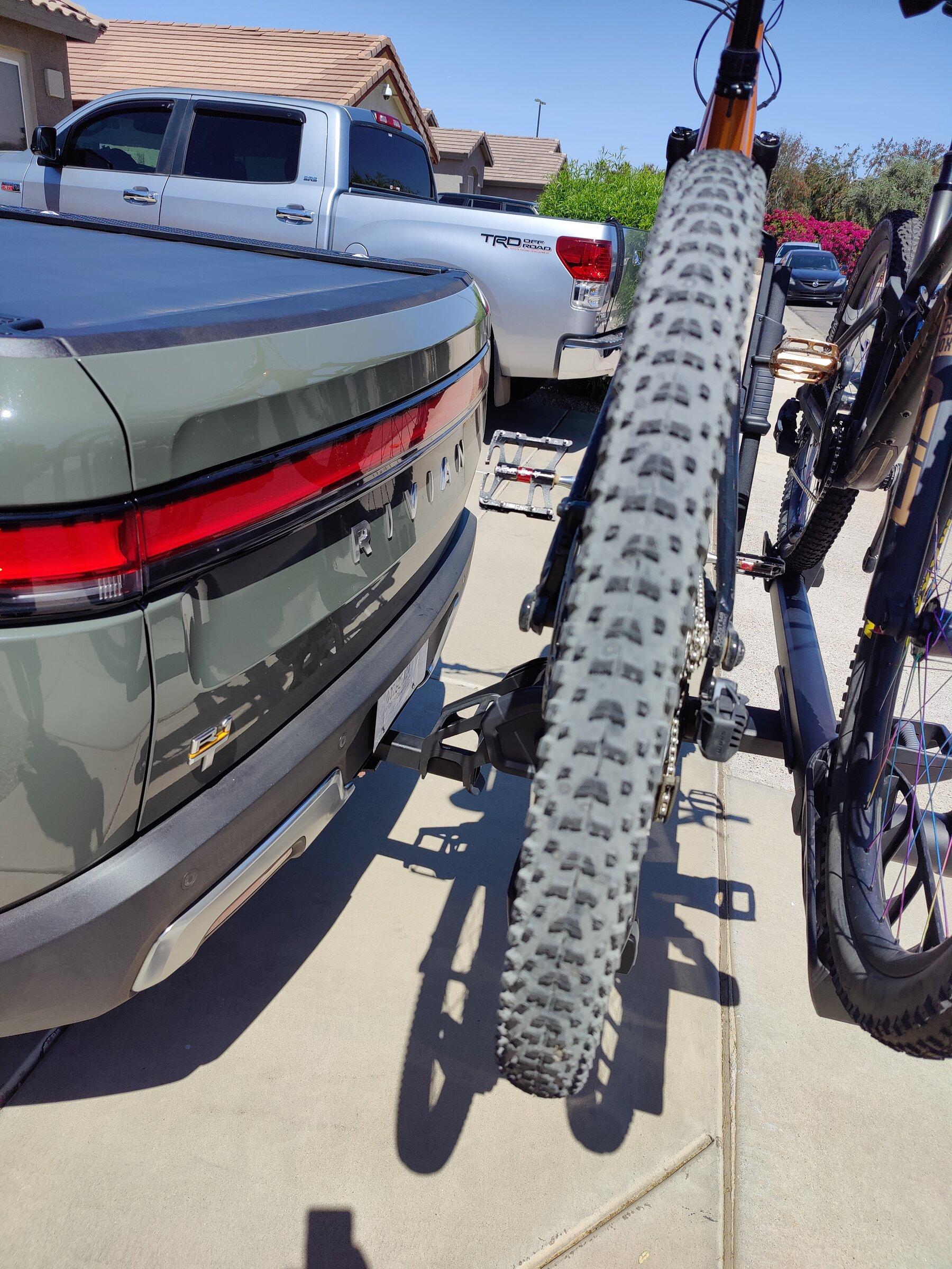 Rivian R1T R1S 1up rack fitment on bed crossbars IMG_20220401_114238