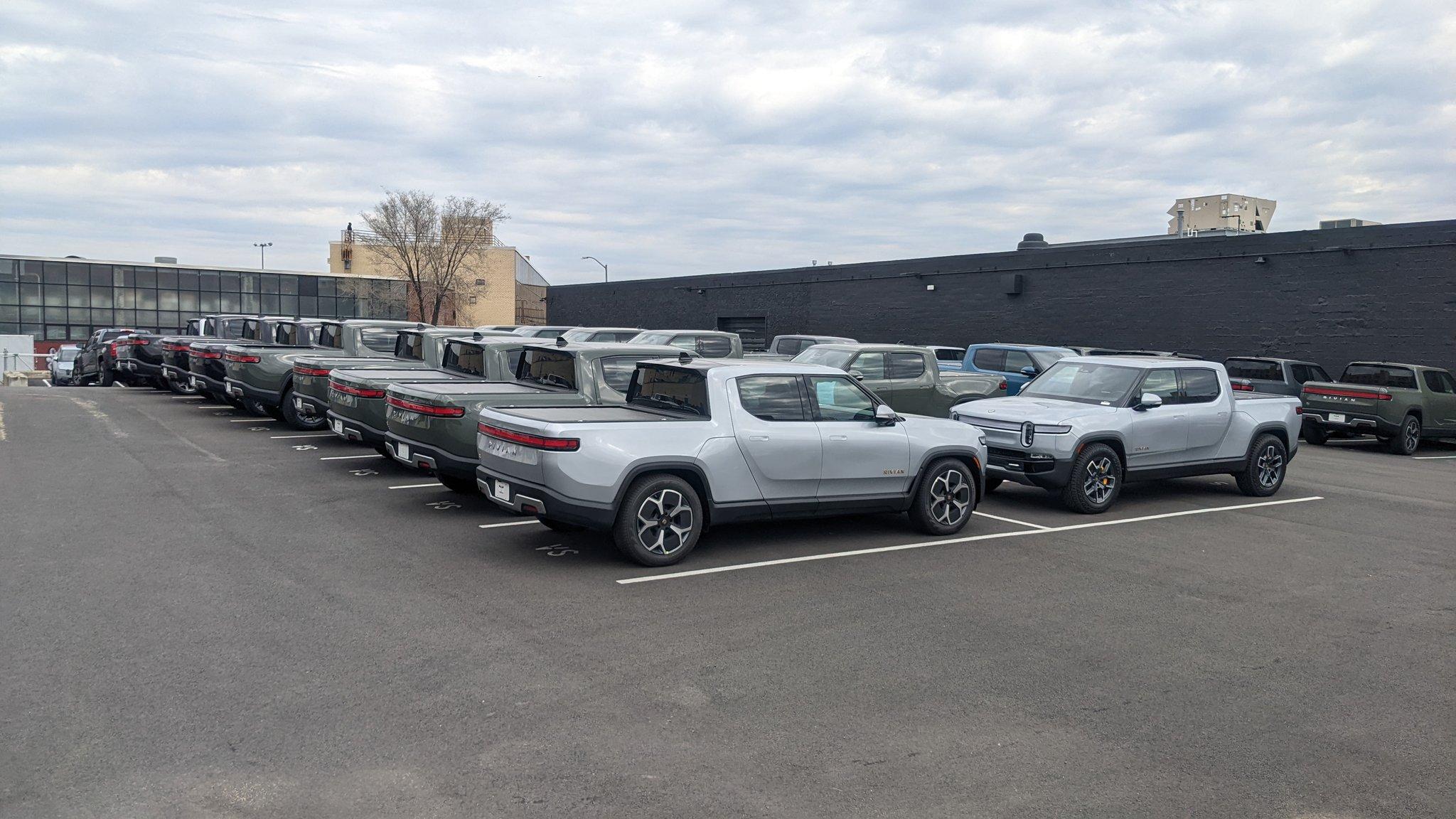 Rivian R1T R1S Rivian Service Centers / Retail Locations List / Other Facilities (Pics & Updates) 3F2A6E4D-7D57-4C09-923F-479353706B91