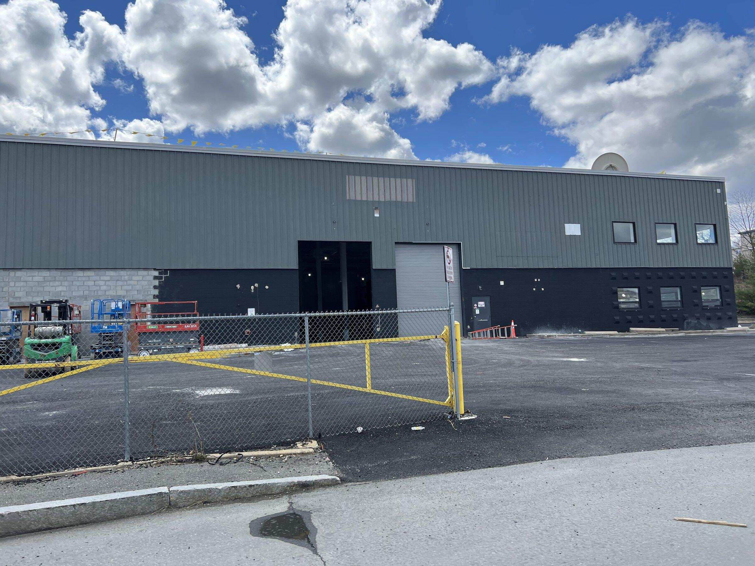 Rivian R1T R1S Rivian Service Centers / Retail Locations List / Other Facilities (Pics & Updates) 379BF163-5291-4213-9DE1-7DD10FA70A37