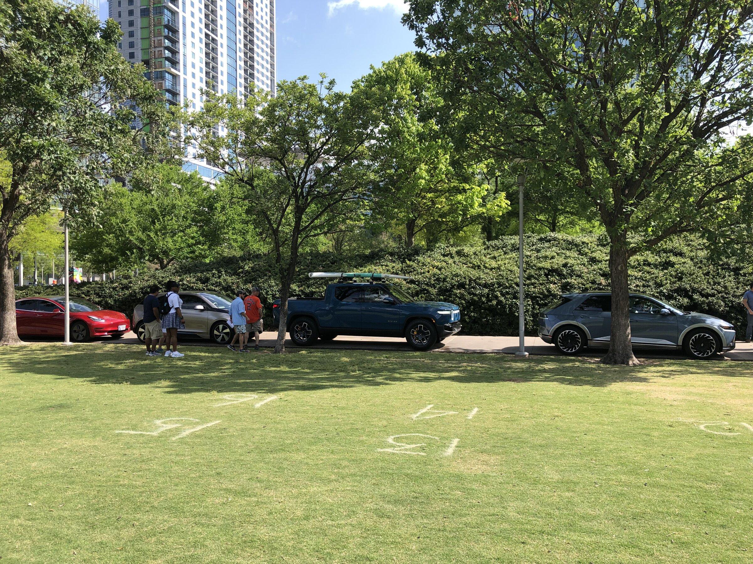 Rivian R1T R1S Rivian in Texas 0F7C609E-1A09-4750-920D-77D019A4F953