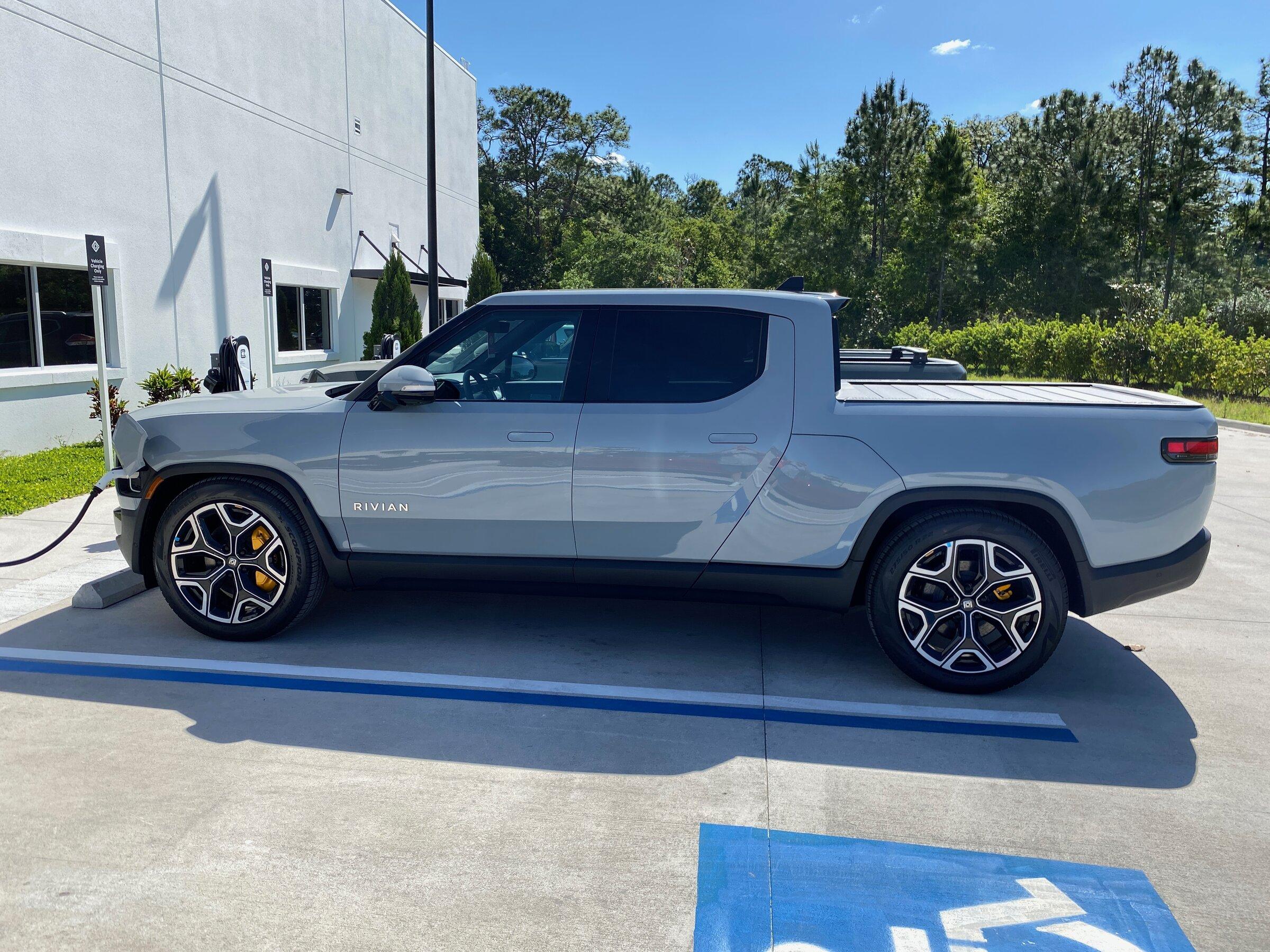 Rivian R1T R1S Florida Pre-orders IMG_5216