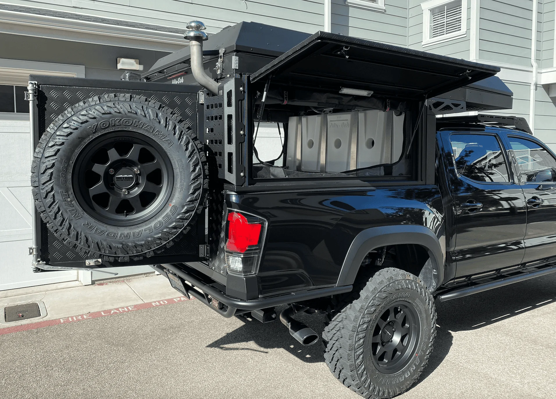 Rivian R1T R1S Go Fast Campers Screen Shot 2022-04-11 at 11.28.57 PM