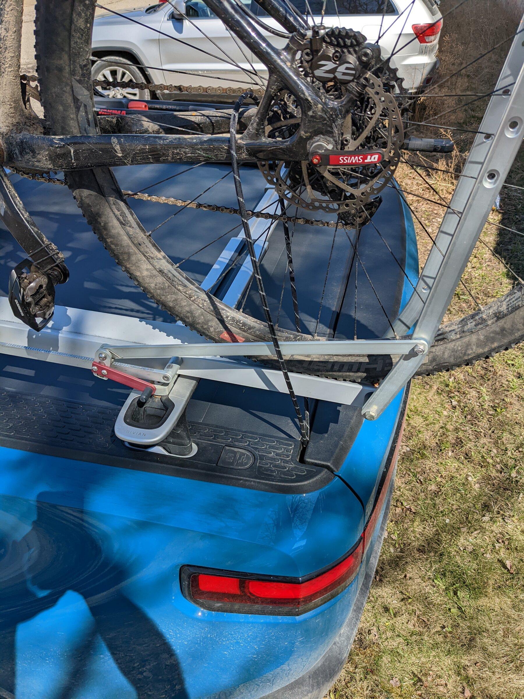 Rivian R1T R1S My 2 cents after 2 weeks PXL_20220412_155059739