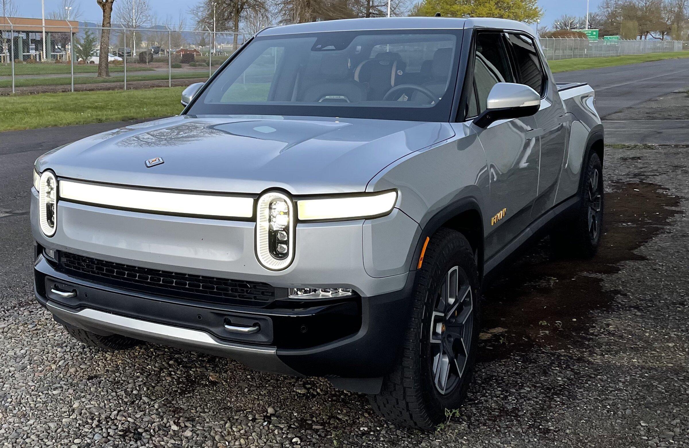Rivian R1T R1S LA SILVER Rivian Photos IMG_5962