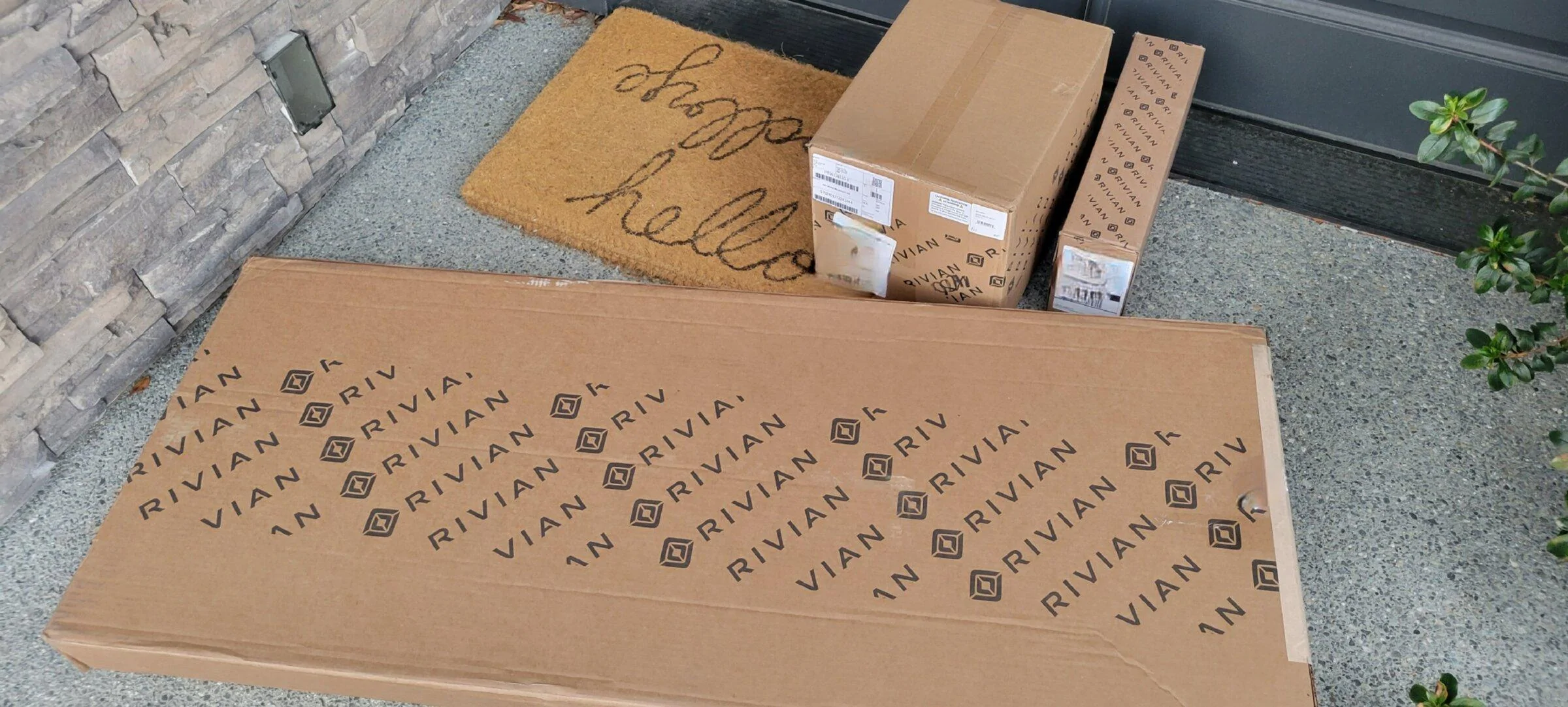 Rivian R1T R1S R1T Post Delivery Accessories and Review 20220412_184154
