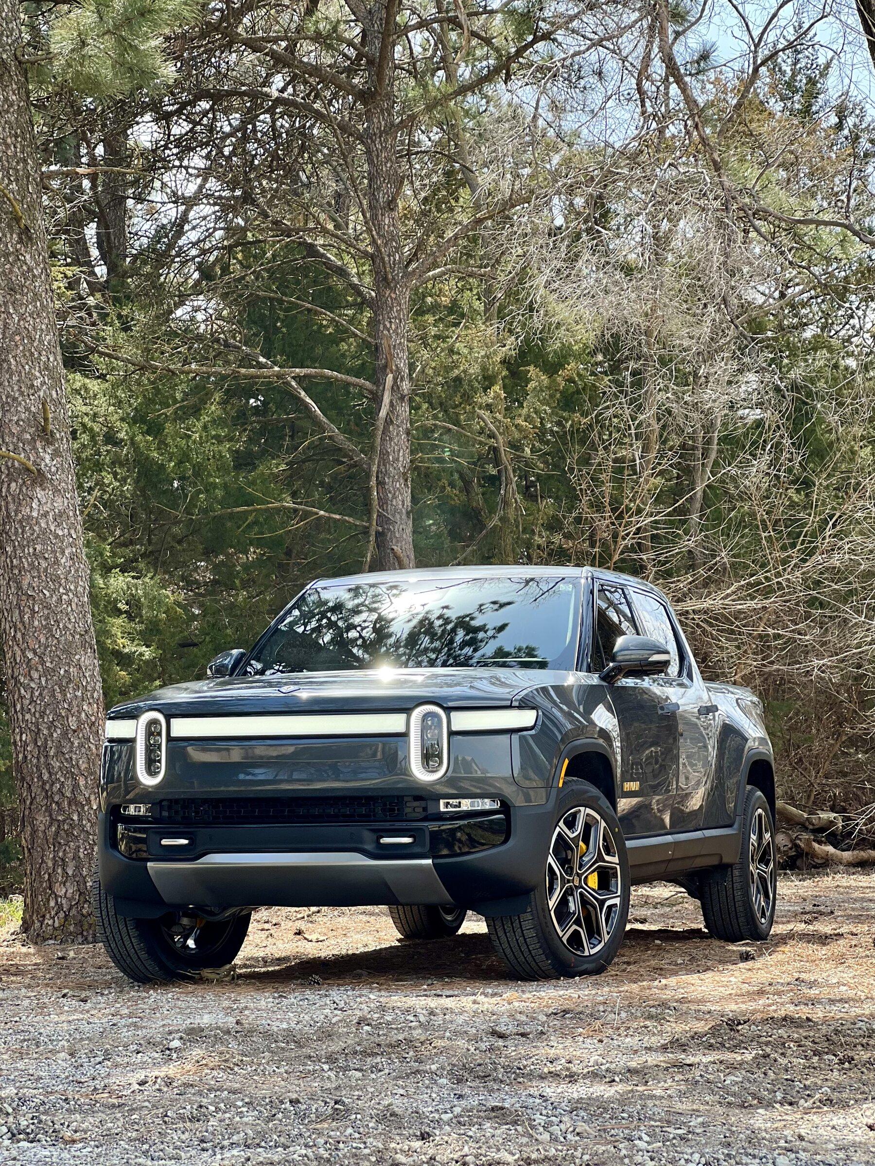 Rivian R1T R1S El CAP GRANITE Rivian Photos E19509DA-5DD6-4F2C-8ADF-E061D5BDD5E9