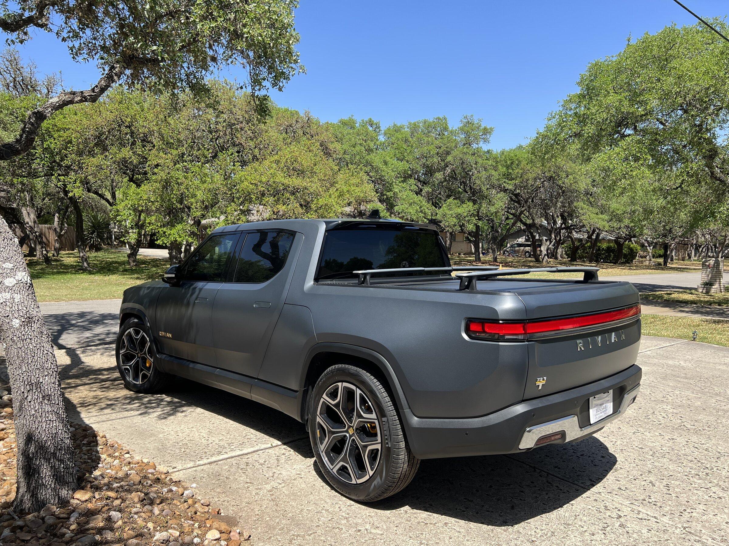 Rivian R1T R1S My El Cap Granite in matte stealth PPF wrap C6072649-8C73-432E-B5E2-4C9193730D07