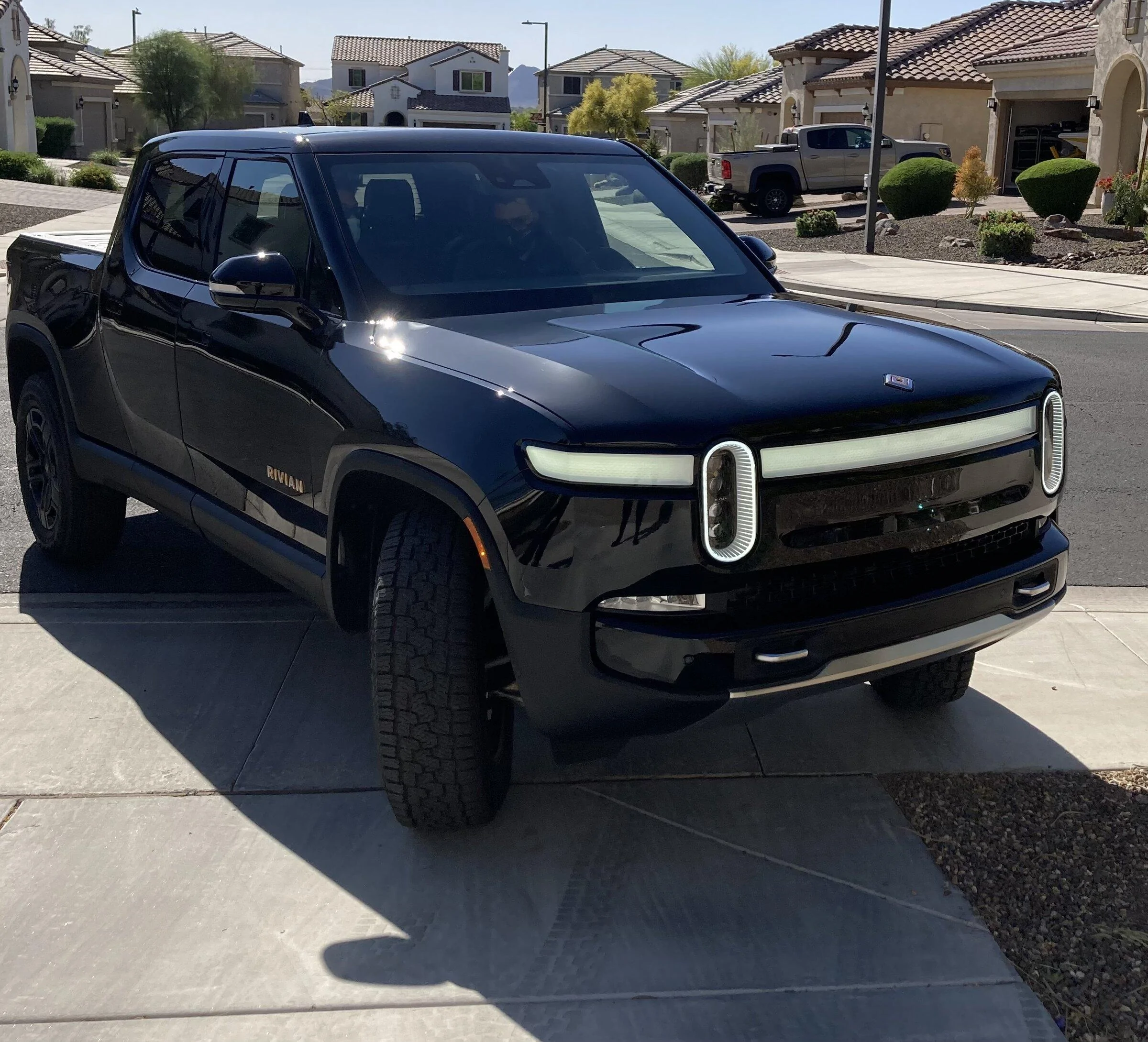 Rivian R1T R1S Arizona pre-orders A1B73199-F05A-48F2-BDE5-8A28A01813F8