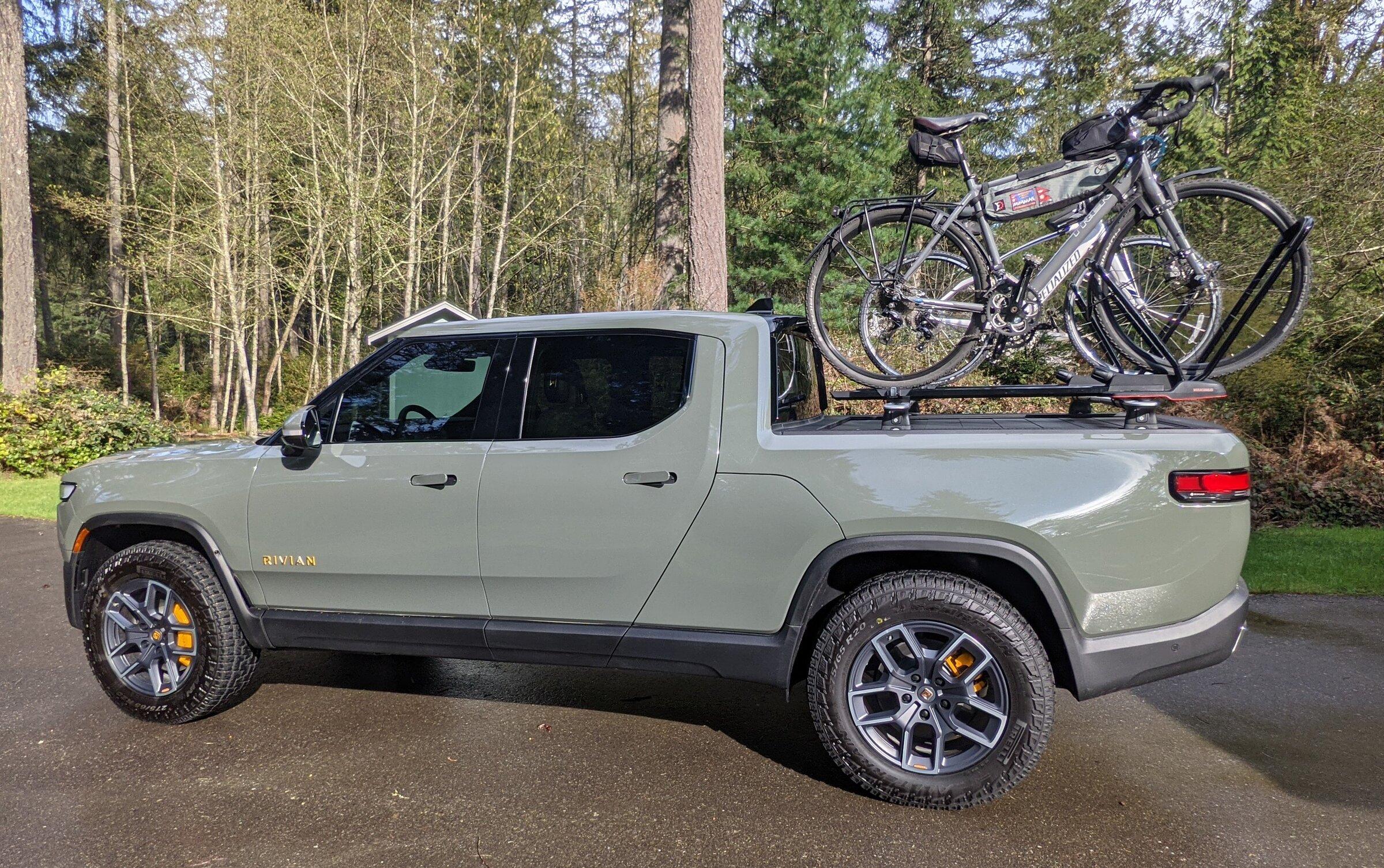 Rivian R1T R1S Yakima Front Loader installed on cargo rails over the bed PXL_20220415_000130416~2
