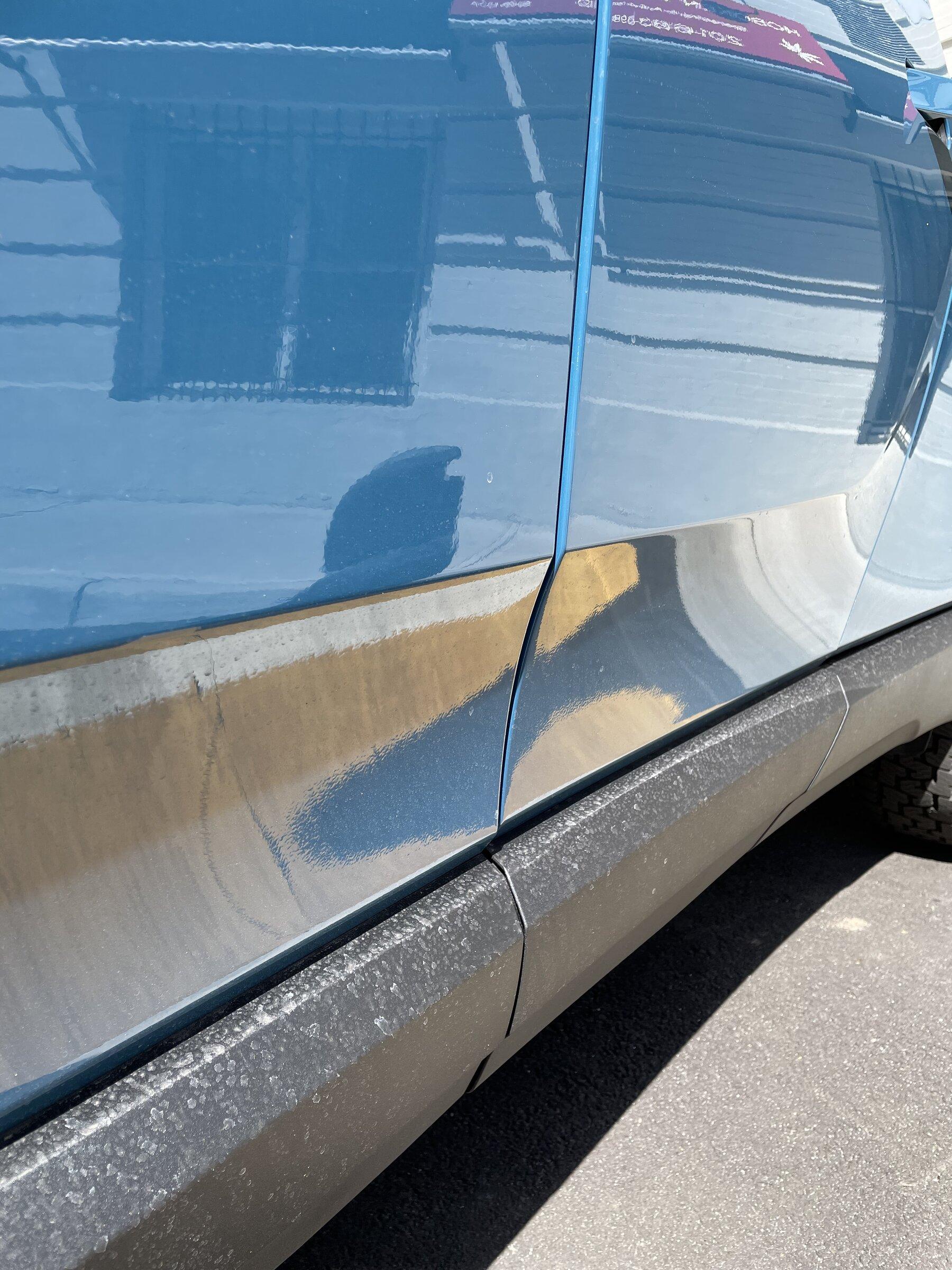 Rivian R1T R1S one door is pretty horribly formed among other issues (still love the truck overall, though) tempImageUSNn0