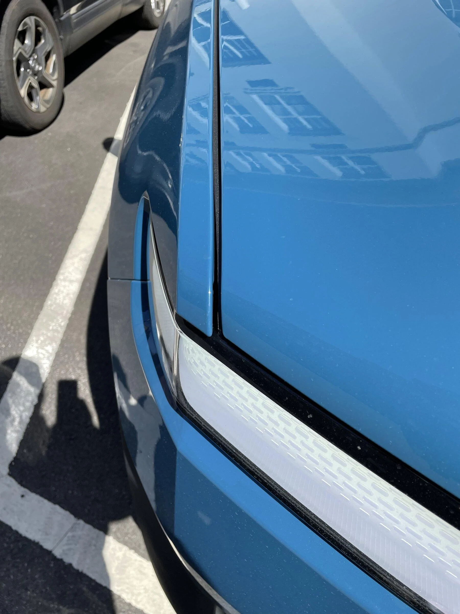 Rivian R1T R1S one door is pretty horribly formed among other issues (still love the truck overall, though) tempImagednMXJM