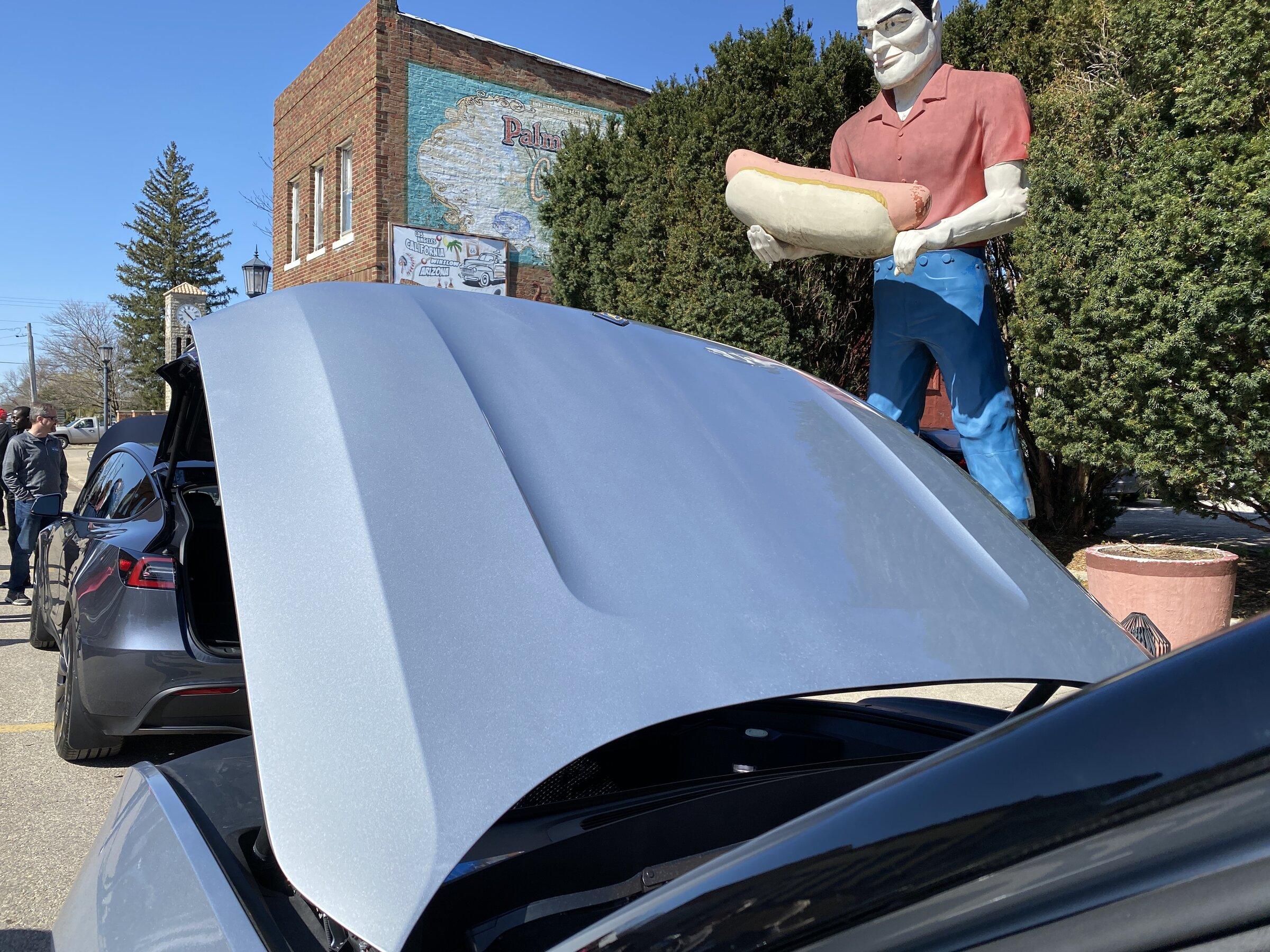 Rivian R1T R1S Tiger stripes in hood paint 2F268253-5D12-43A5-AEB2-AAC04C72360F
