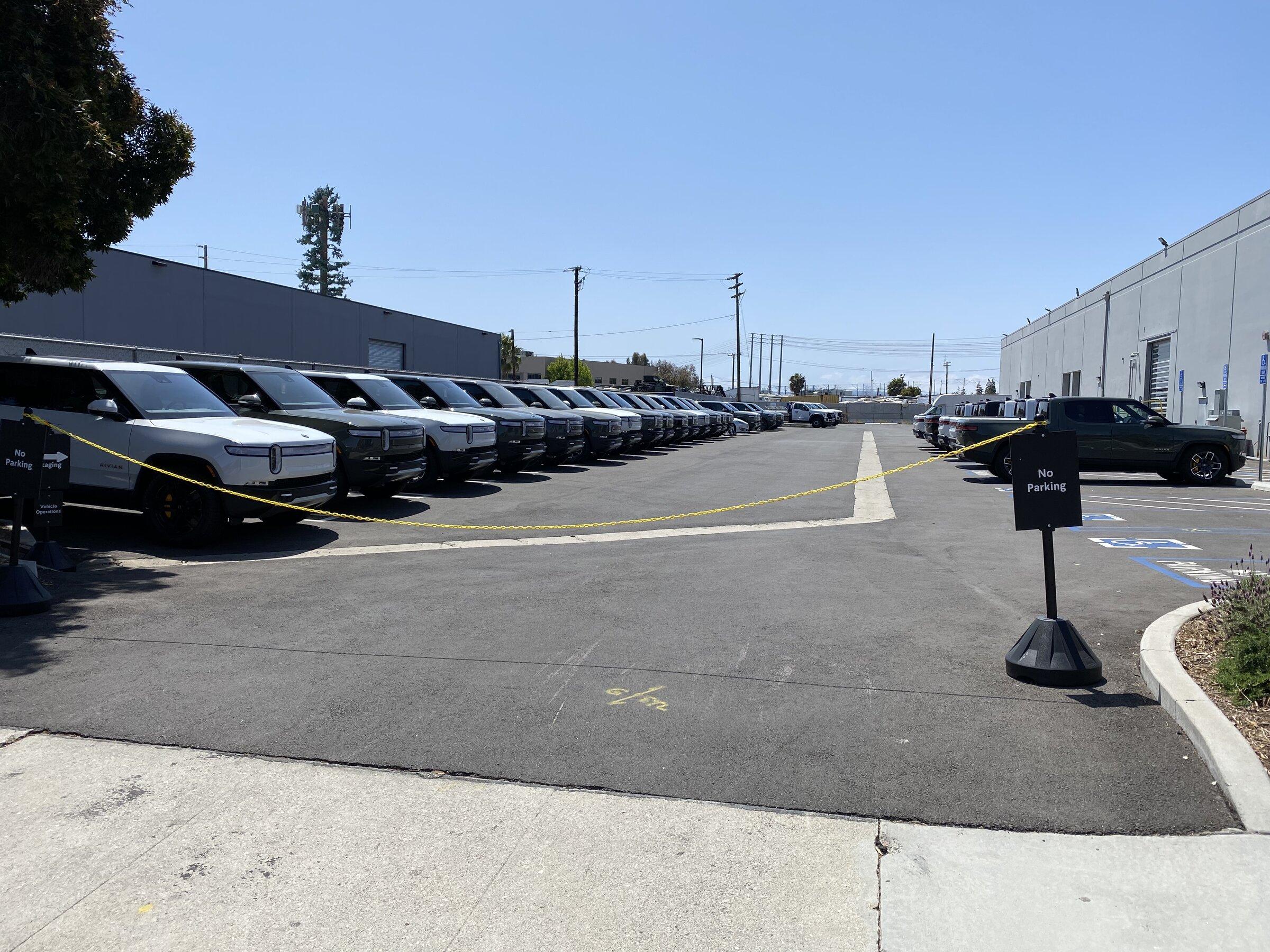 Rivian R1T R1S Photos: R1Ts at the El Segundo distribution center F2BFA715-ABFE-446E-918B-65A8A61A1A2D