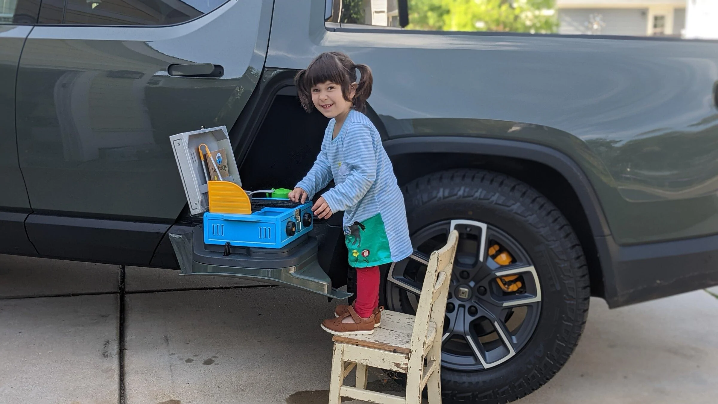 Rivian R1T R1S Testing New Camp Kitchen in our R1T *pics galore* PXL_20220418_211413899.PORTRAIT
