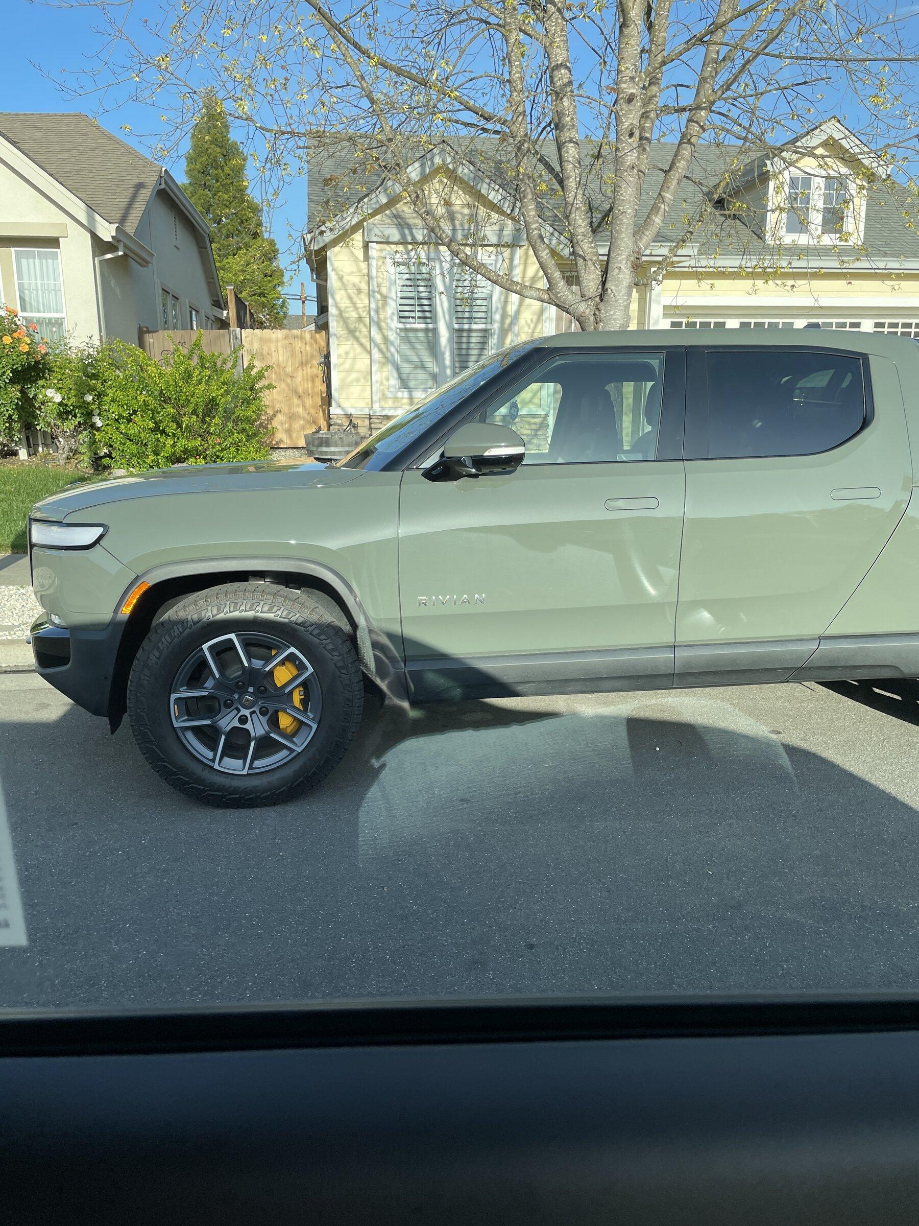 Rivian R1T R1S Spotted launch addition IMG-5396.JPG