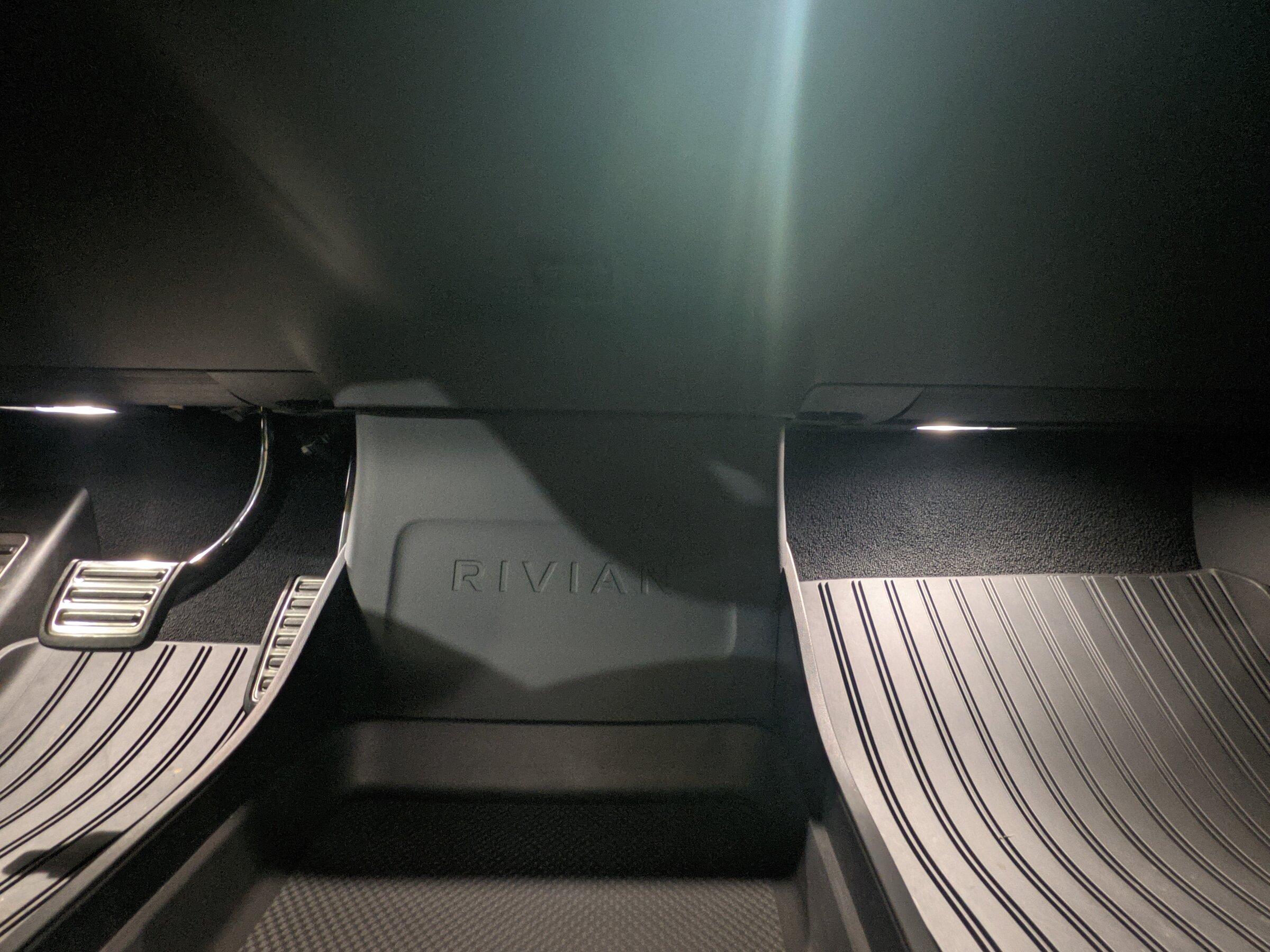Rivian R1T R1S Ask us Rivian R1T owners ANYTHING [AMA]! PXL_20220422_020324379