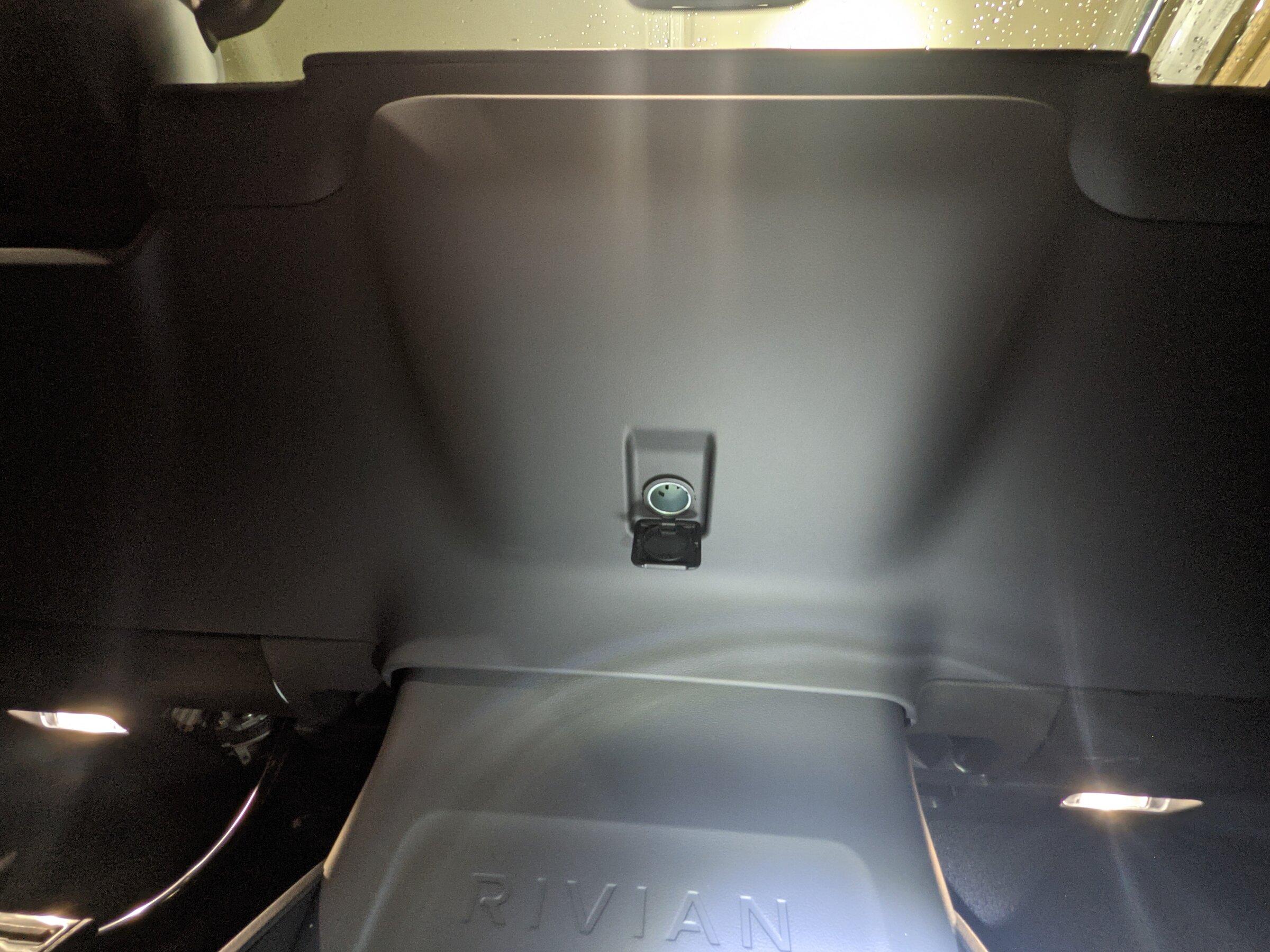 Rivian R1T R1S Ask us Rivian R1T owners ANYTHING [AMA]! PXL_20220422_020533897