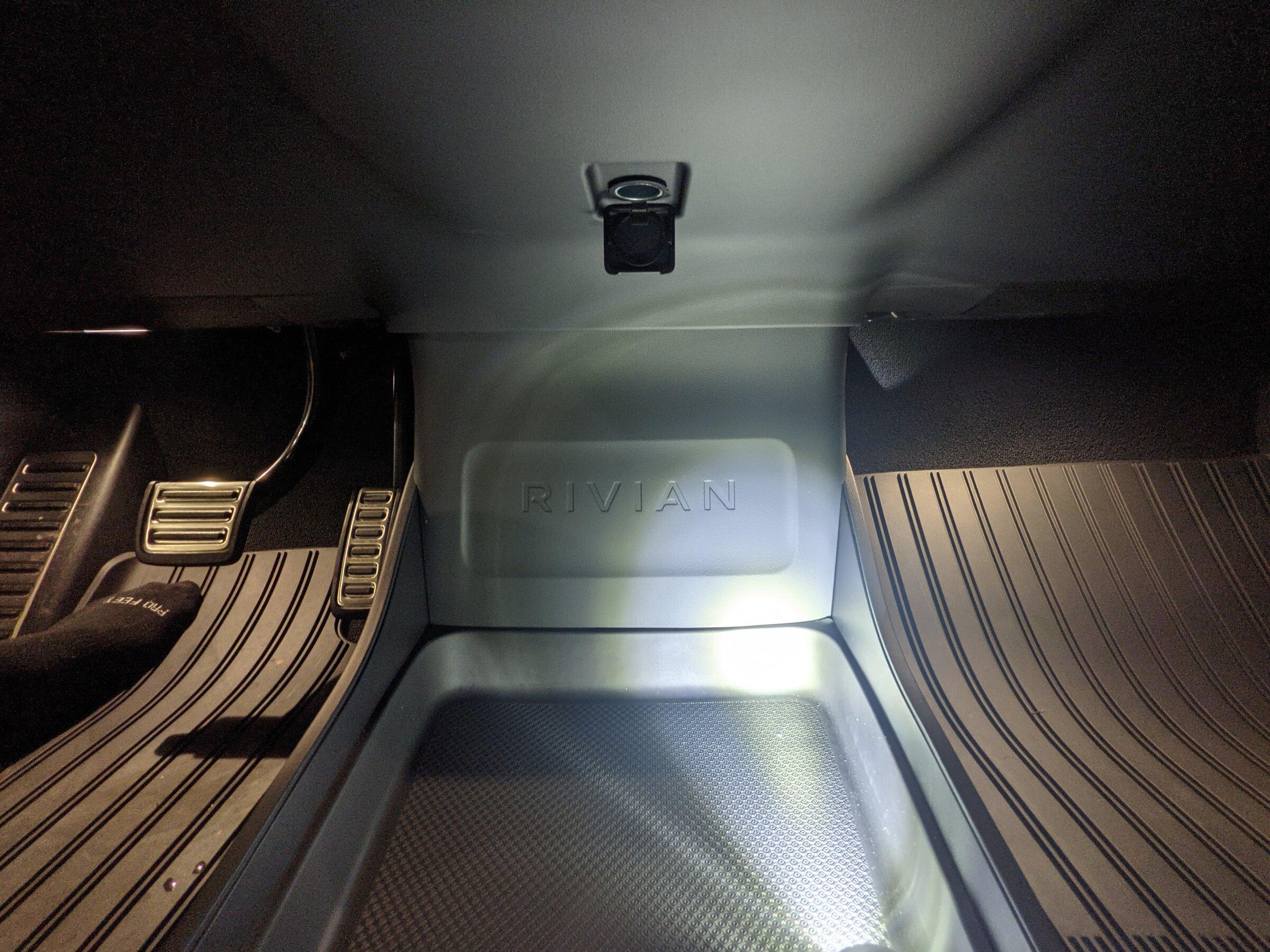 Rivian R1T R1S Ask us Rivian R1T owners ANYTHING [AMA]! PXL_20220422_020553297