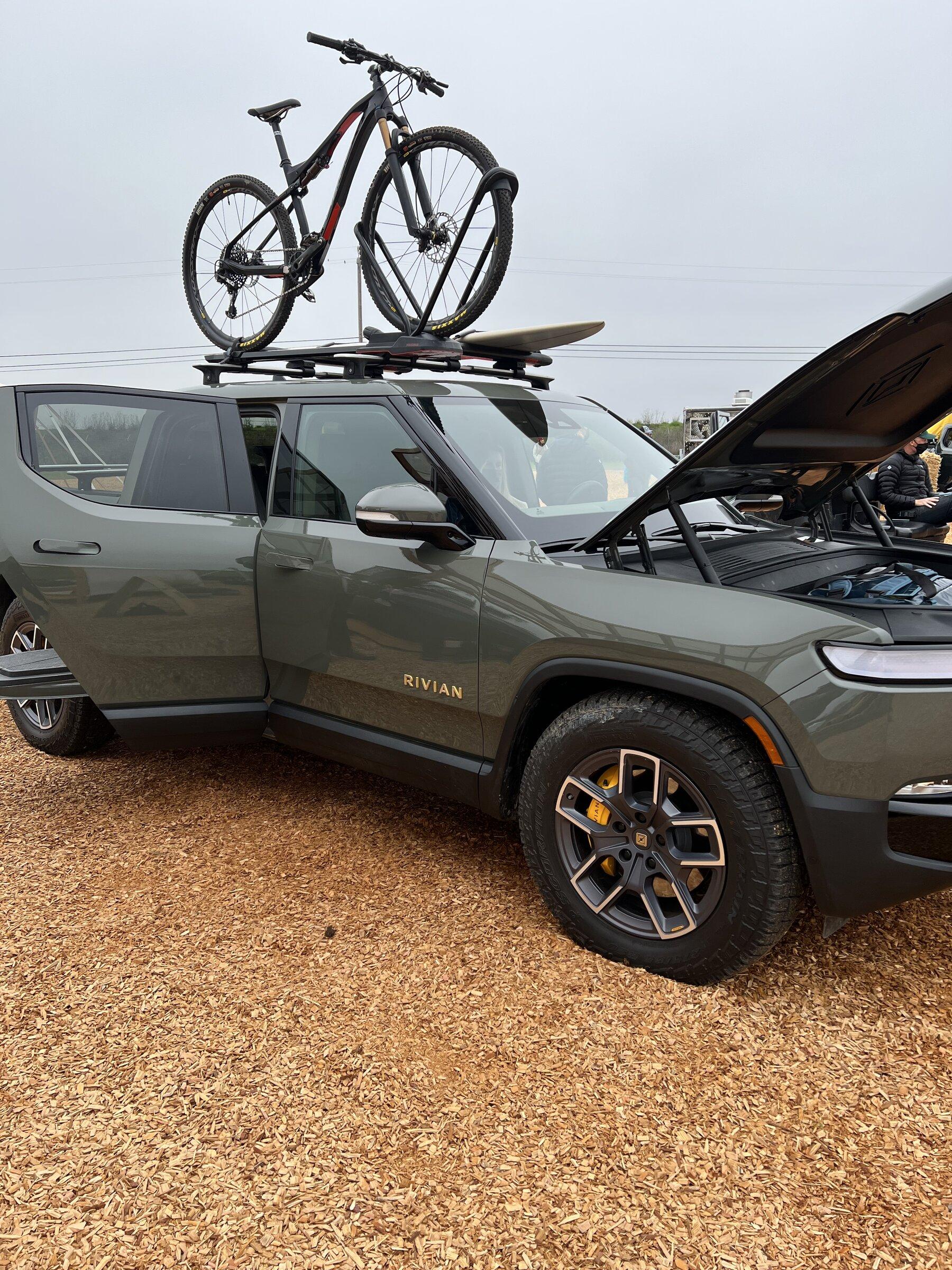 Rivian R1T R1S Ocean Coast & Forest Edge interiors delayed. RJ making announcement this week. 7BD08BD6-2315-4A9C-B130-FFC8635D1191