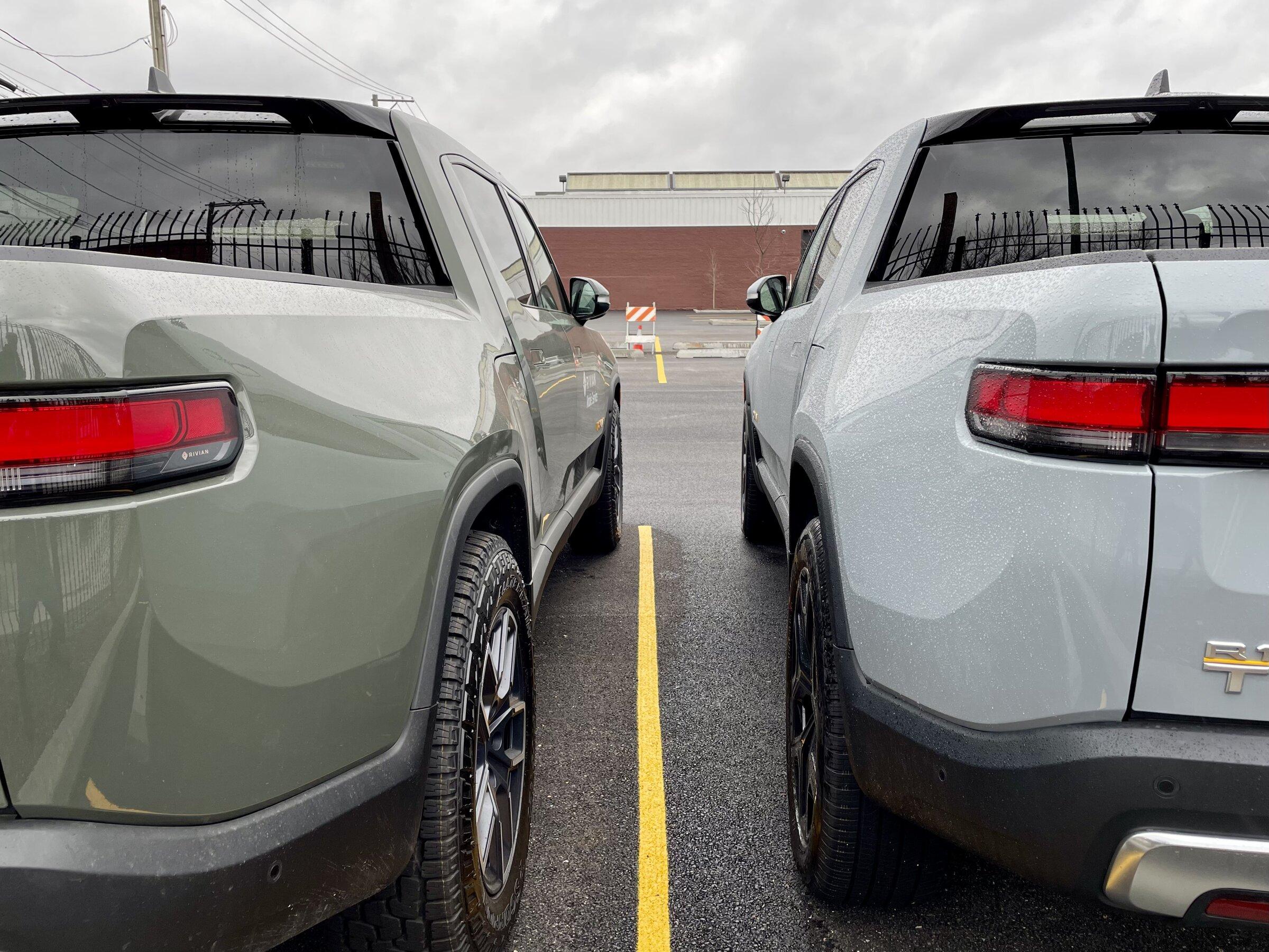 Rivian R1T R1S Chicago Rivian Sales Location Under Construction 4288AD8C-9415-4DC8-96CA-7649B19289B2