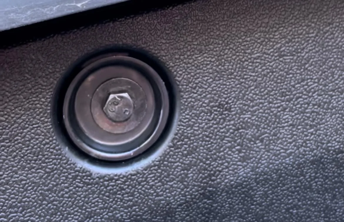 Rivian R1T R1S toolbox 2.0: adding modular bed storage w/ milwaukee packout to the R1T 4F0237D0-CB80-4CE7-BAF6-FC30D022F8A8