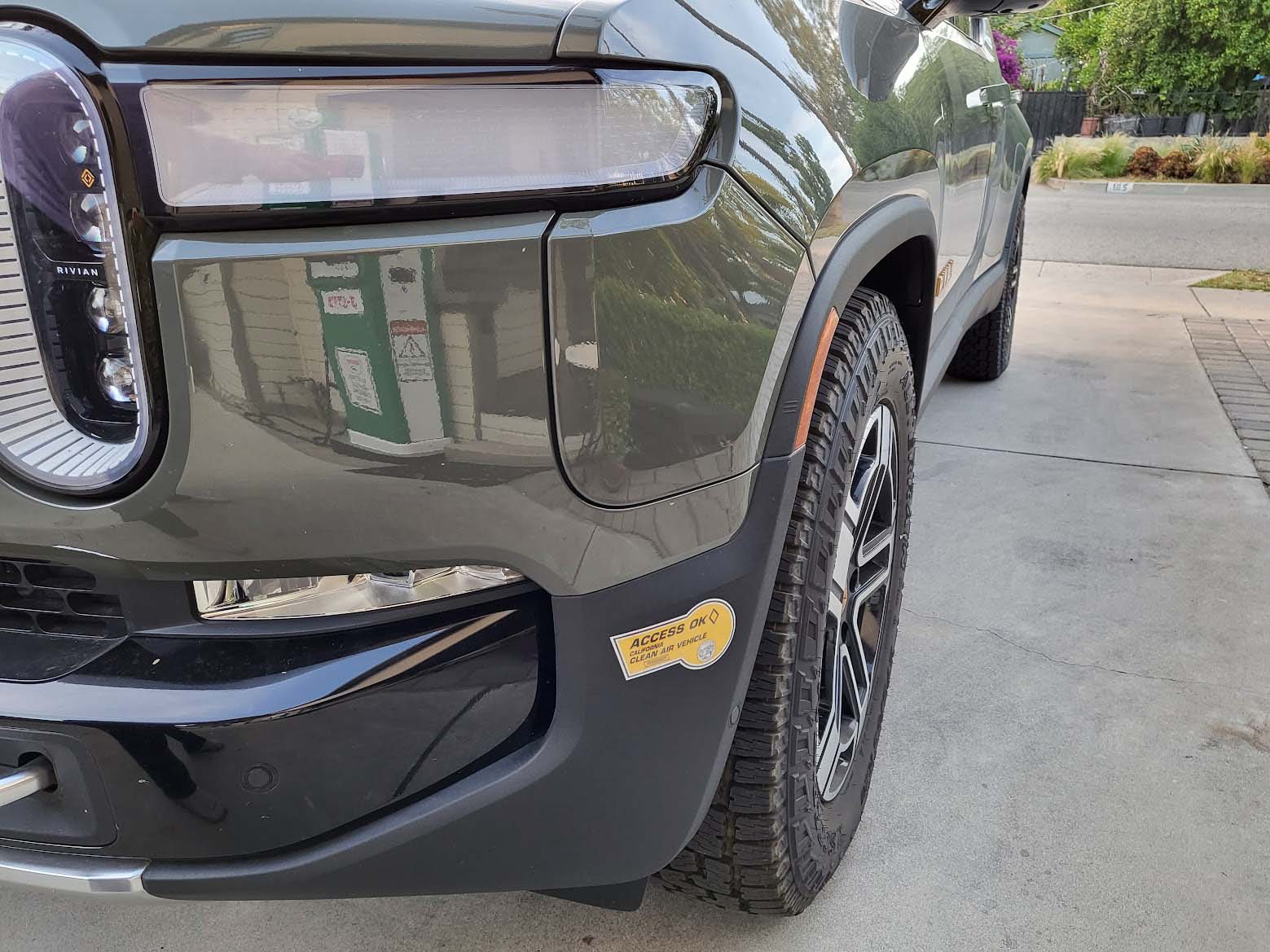 Rivian R1T R1S CA HOV Stickers Match our Accent Nicely (for '22 at least) 20220425_185747