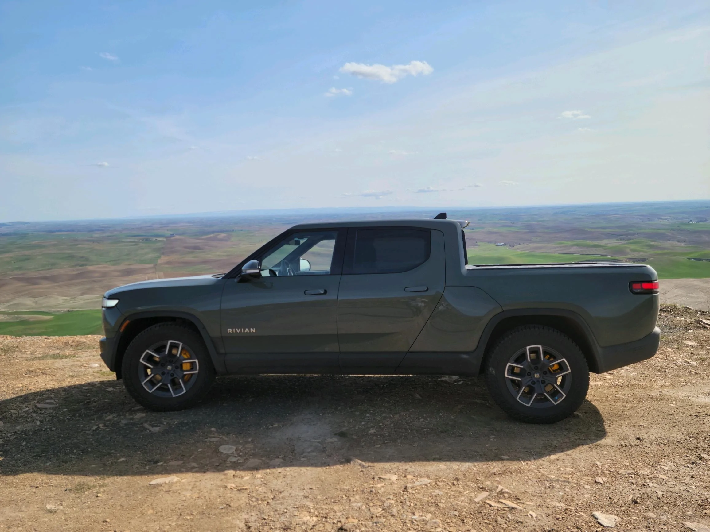 Rivian R1T R1S Palouse trip in R1T Image20220425214719