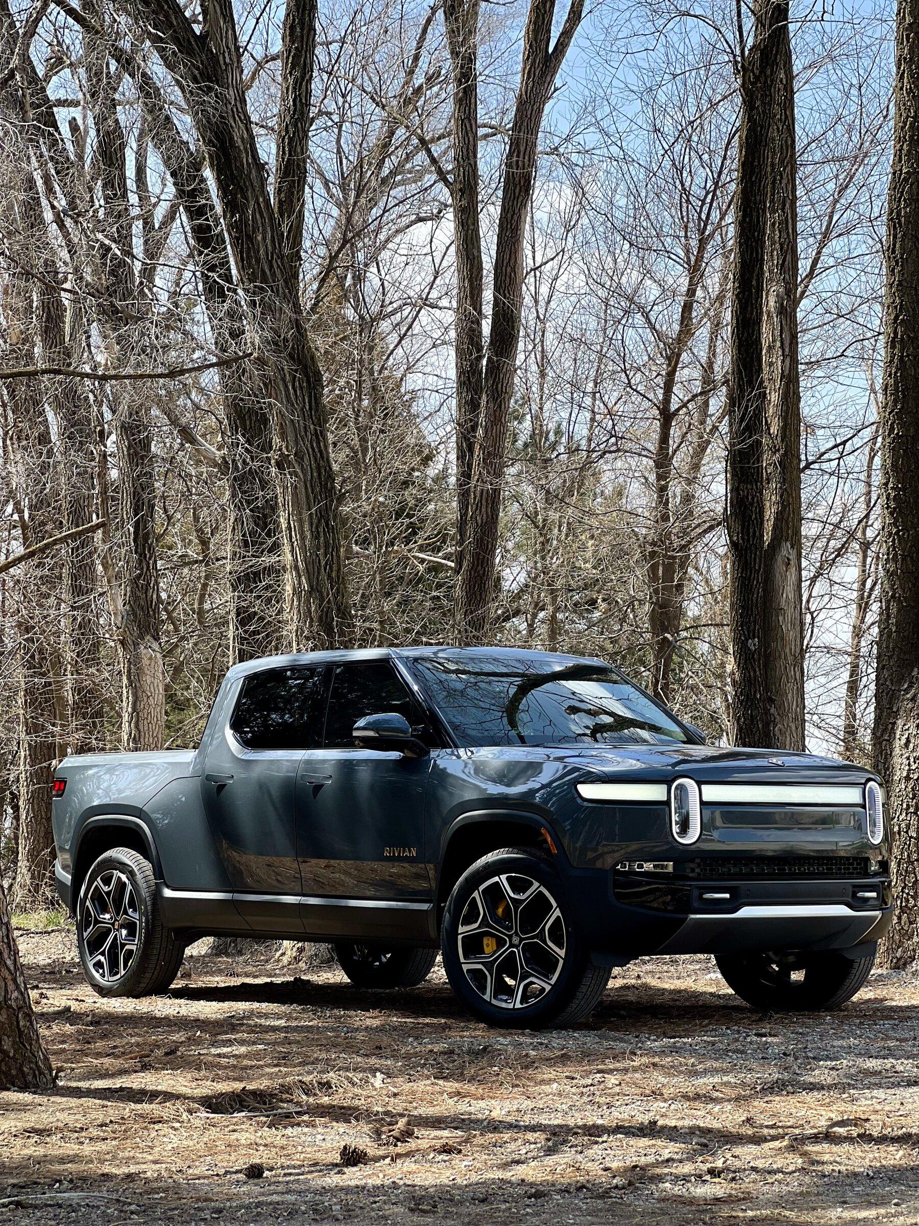Rivian R1T R1S **HELP** Color Choice Issue 32B1FB98-1201-4D43-A418-FF5660B9A477