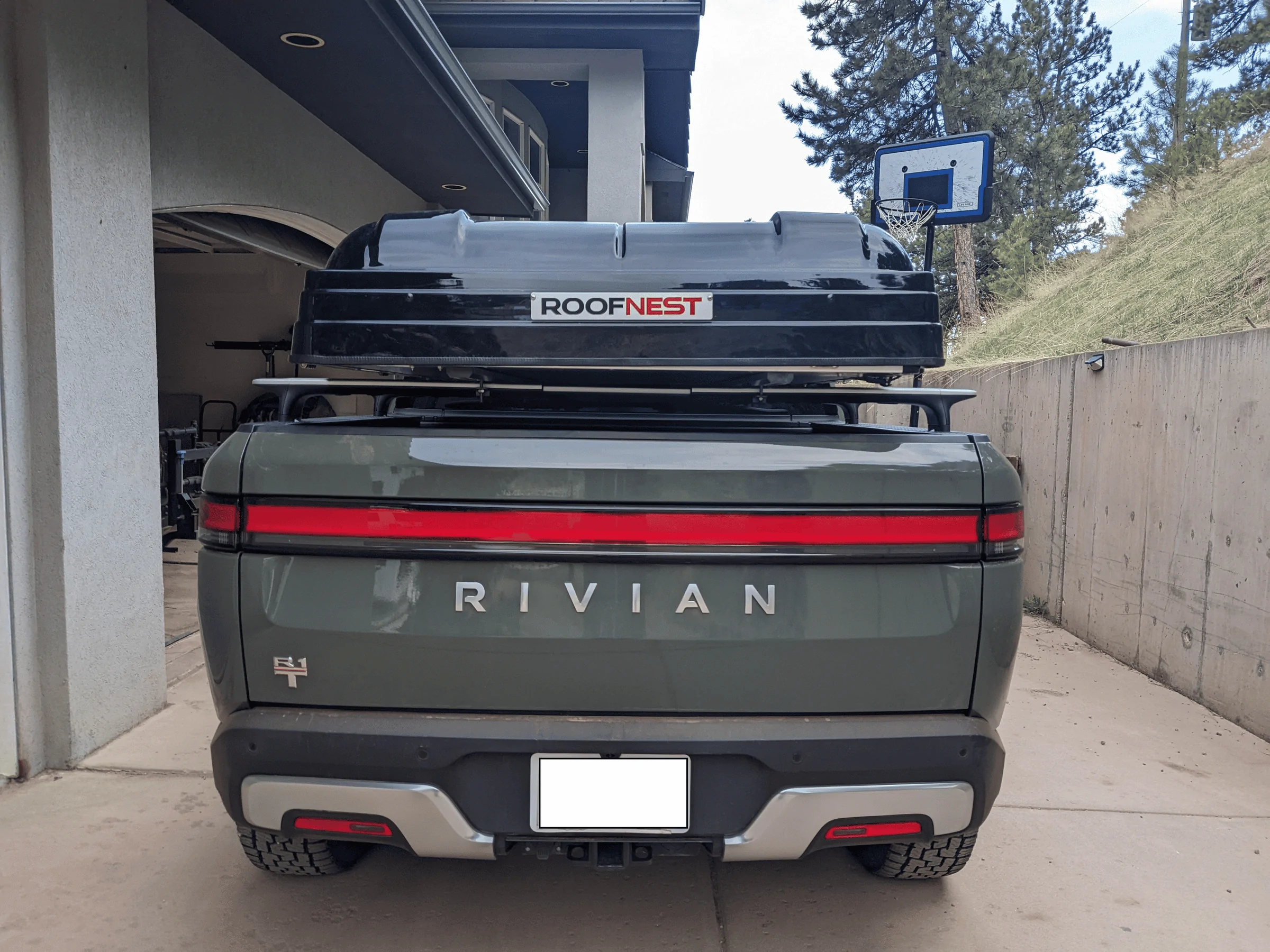 Rivian R1T R1S Roofnest Condor installed on R1T 1651013717164