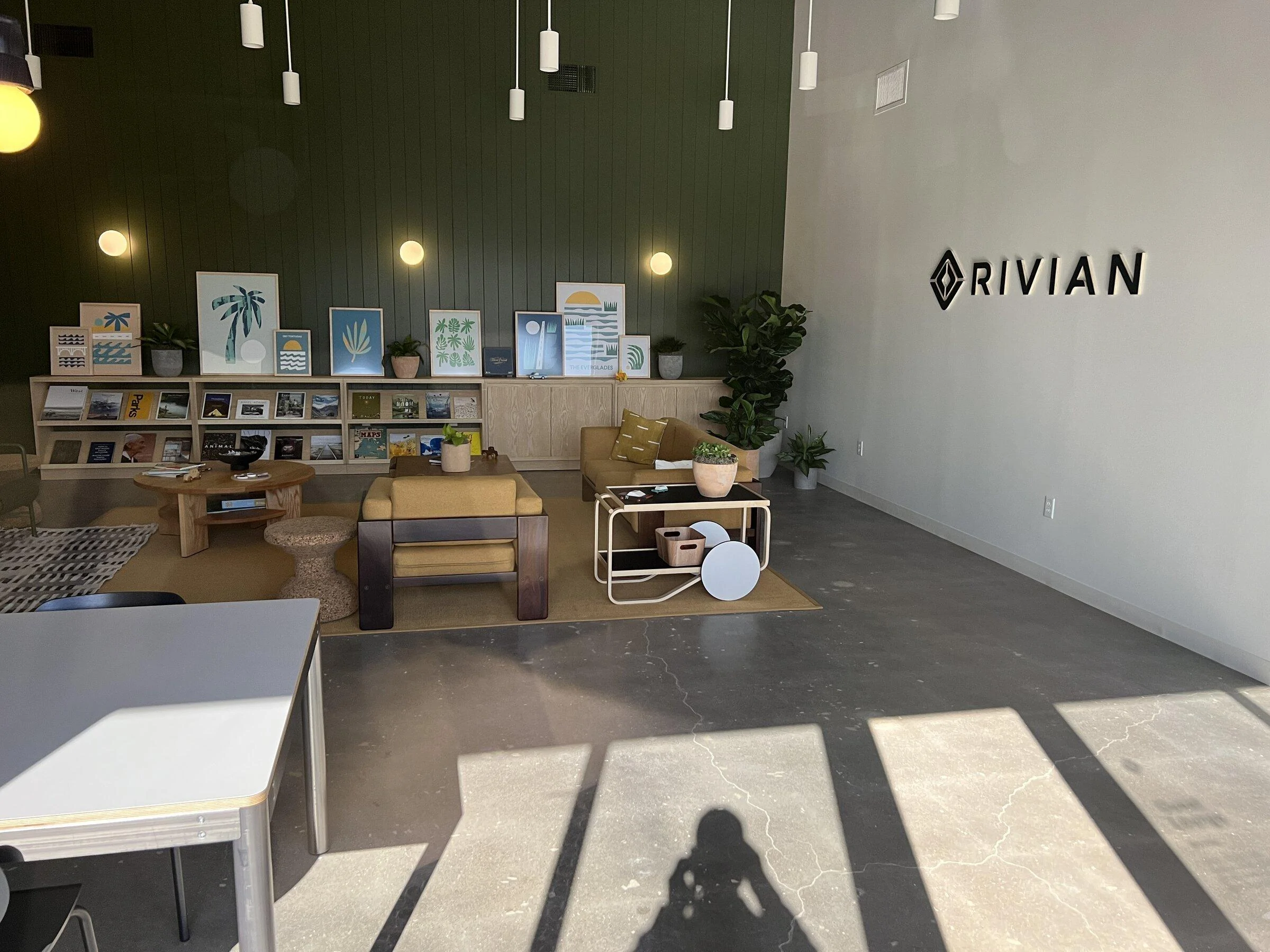 Rivian R1T R1S Houston Service Center/Deliveries 20436D07-4AF3-4467-9D65-ED9FEA01B1AA
