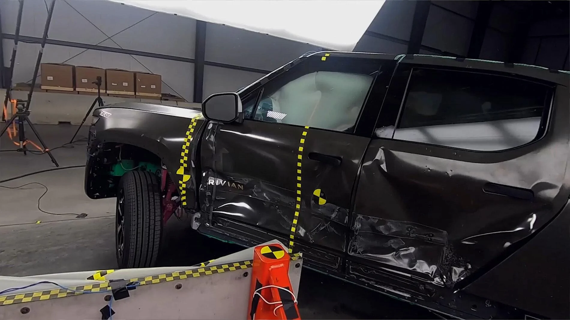 Rivian R1T R1S Crash Test Ratings RJ_Customer_Message_FINISH_10am_111320