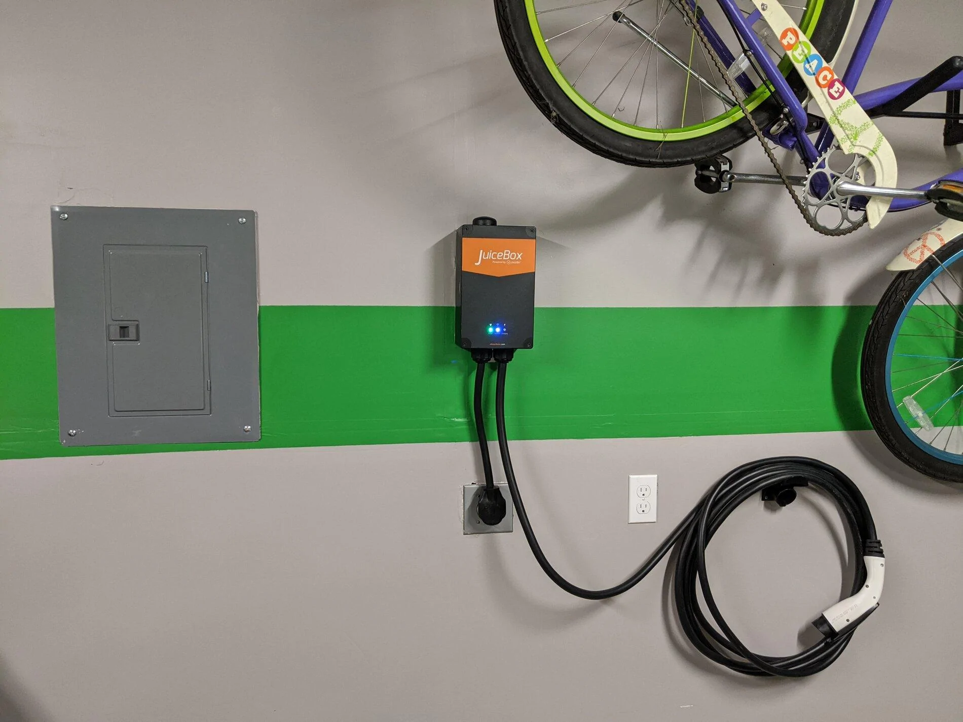Rivian R1T R1S Will Rivian offer a home charging system? IMG_20191130_063353