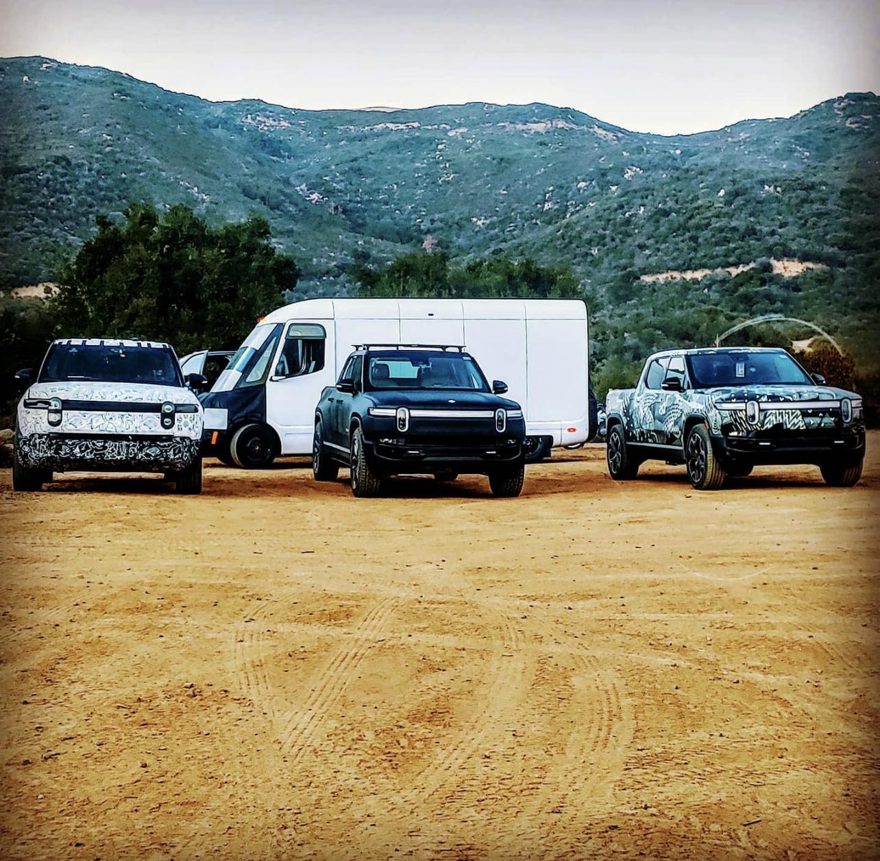 Rivian R1T R1S Real Rivian Photos & Videos CB35EC12-3EB7-491C-A766-C57D88018790