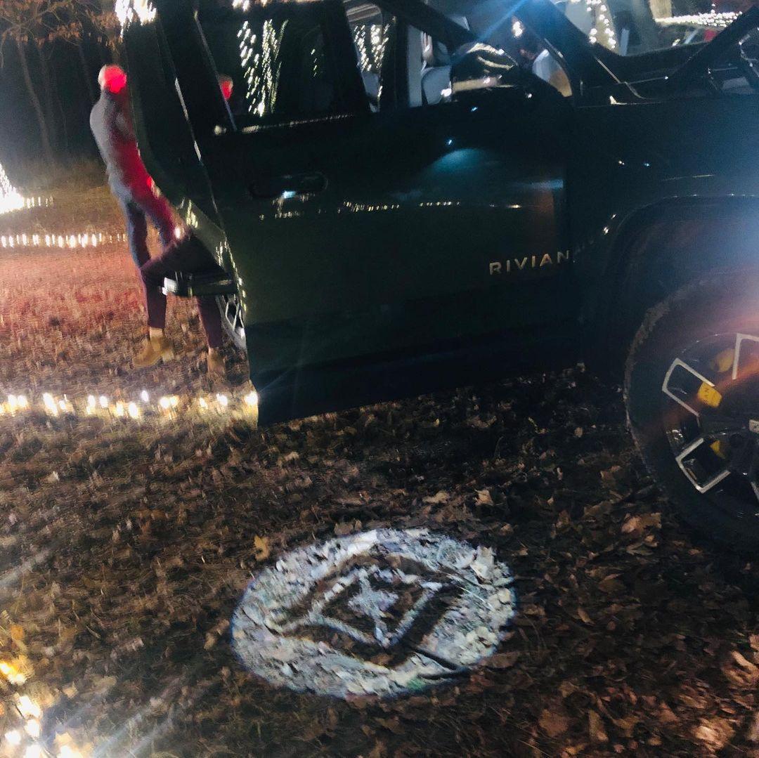 Rivian R1T R1S Real Rivian Photos & Videos 15199447_n.jpg?_nc_ht=scontent-dfw5-1.cdninstagram