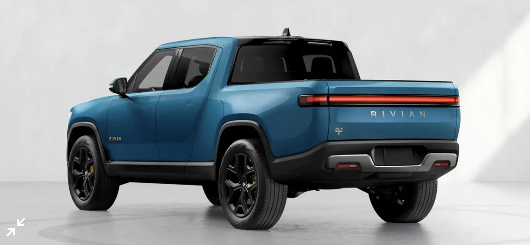 Rivian R1T R1S Launch Edition R1T & R1S get 20" black wheel option 5D49BDA4-A93D-458B-8B3A-FCC6509986F9