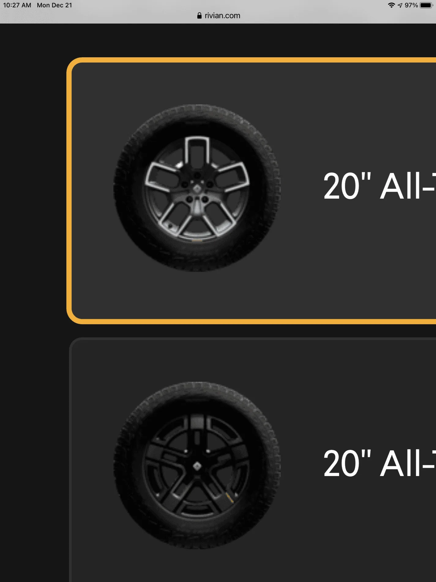 Rivian R1T R1S Launch Edition R1T & R1S get 20" black wheel option 8CE678D4-59D0-45A2-A41F-8A4C830CAEE5