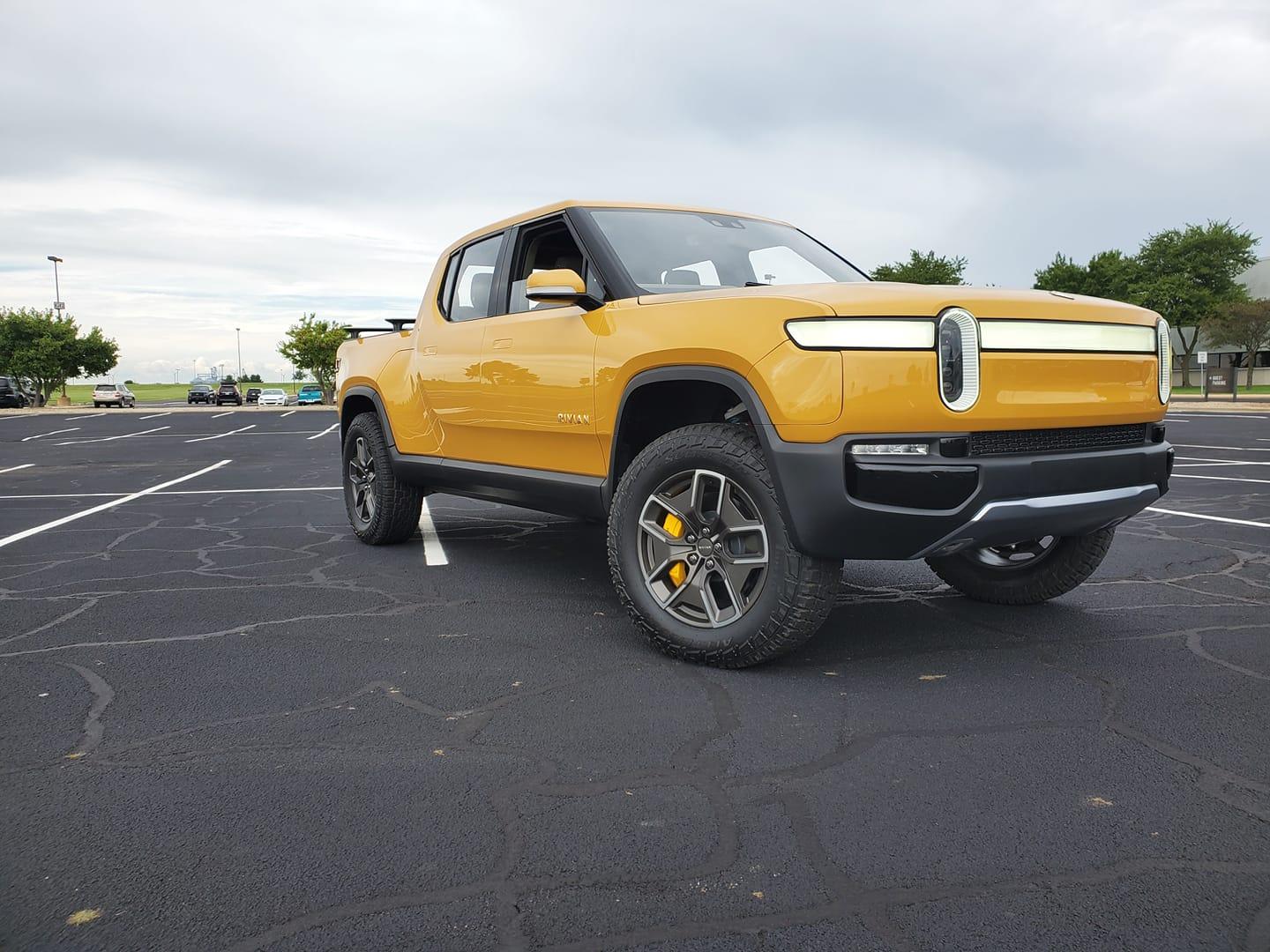 Rivian R1T R1S Real Rivian Photos & Videos 132579737_1112015679244635_1304138774093172430_o