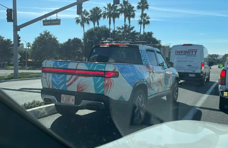 Rivian R1T R1S Real Rivian Photos & Videos ijsqjivovs661