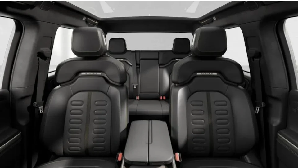 Rivian R1T R1S FOREST GREEN R1T Photos 2AB79C3C-2BE9-4D19-8929-1343A1C6800D