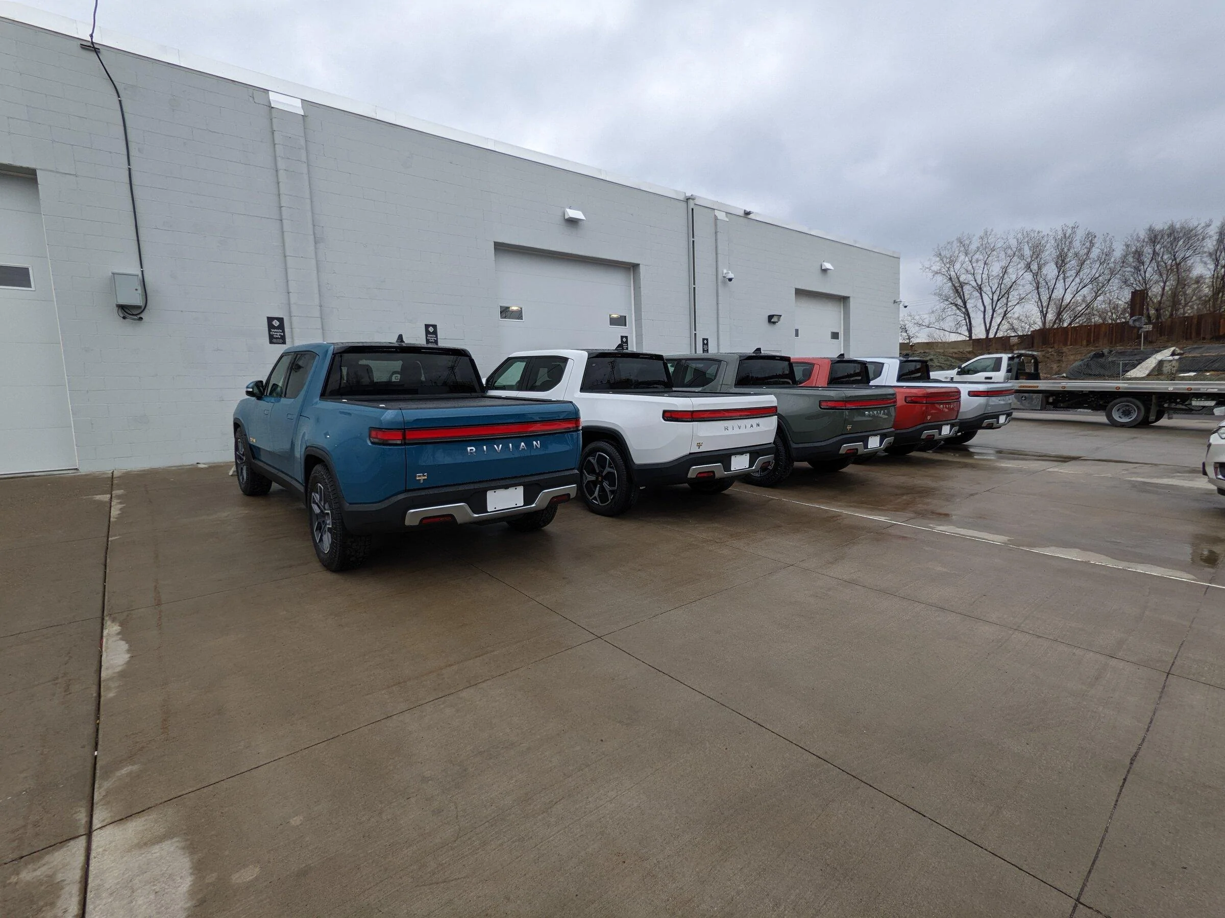 Rivian R1T R1S Minnesota Pre Orders PXL_20220430_160855221