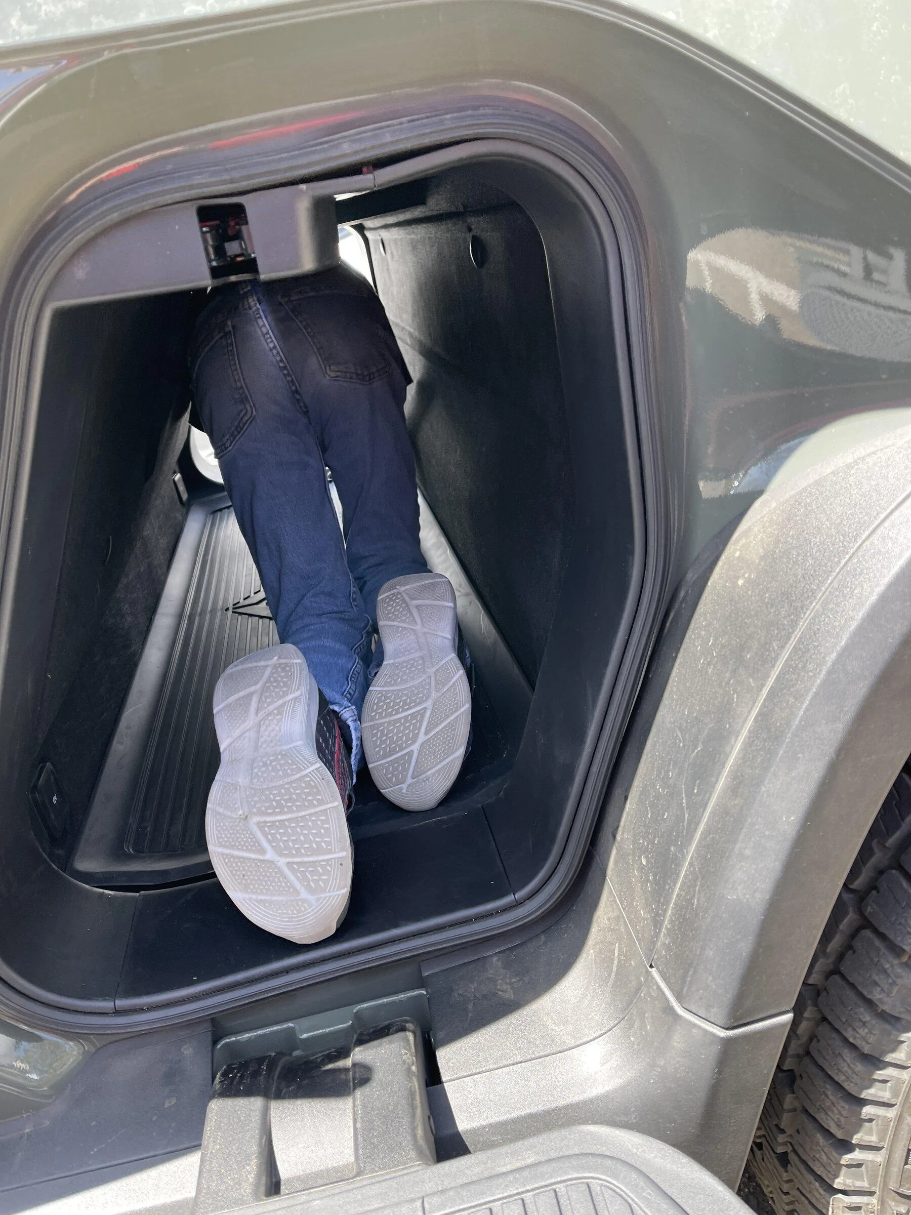 Rivian R1T R1S Colorado Checking In 6AC2F93B-D2FE-40AC-9D0F-5DC8306C52FA