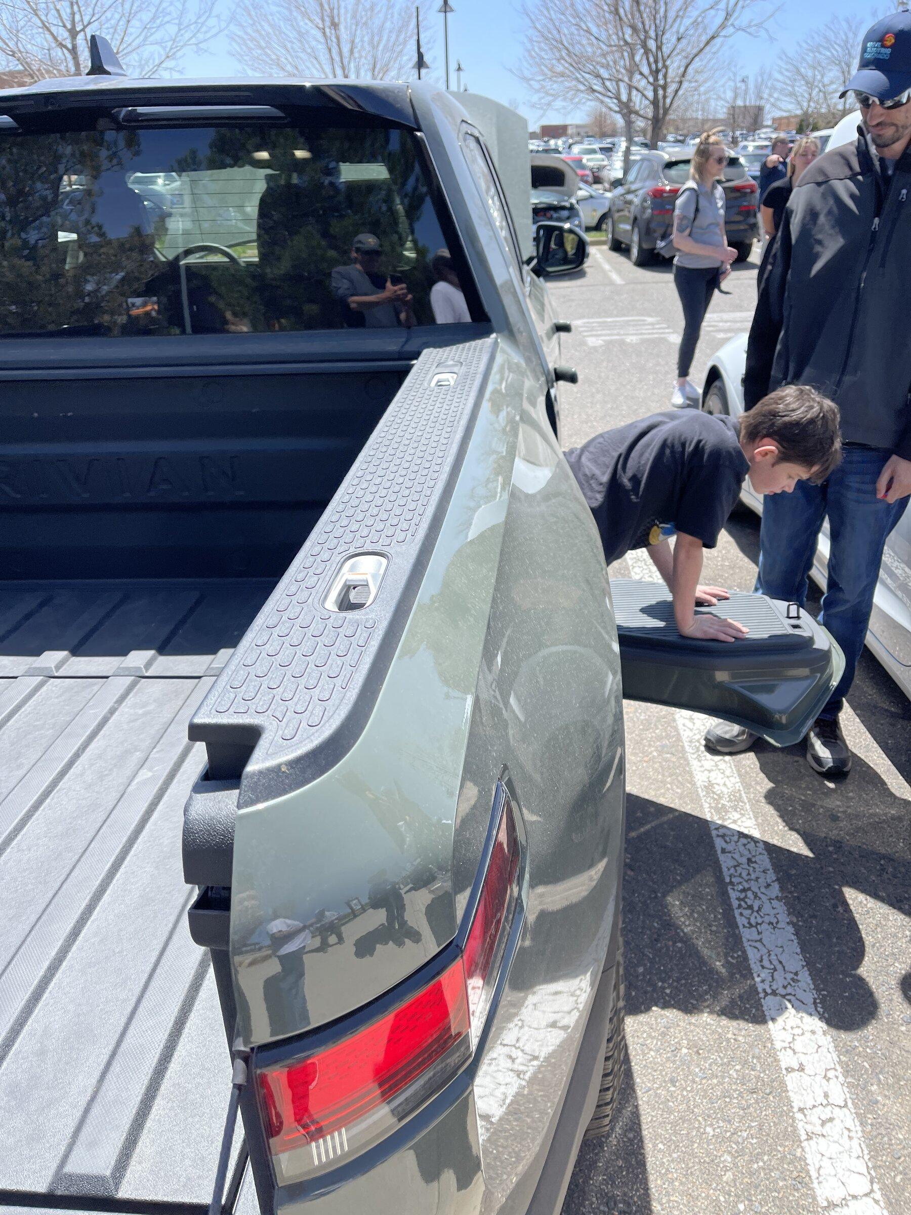Rivian R1T R1S Colorado Checking In 7F83DE91-E0E2-4DF5-8A3B-AB0C6030D64A