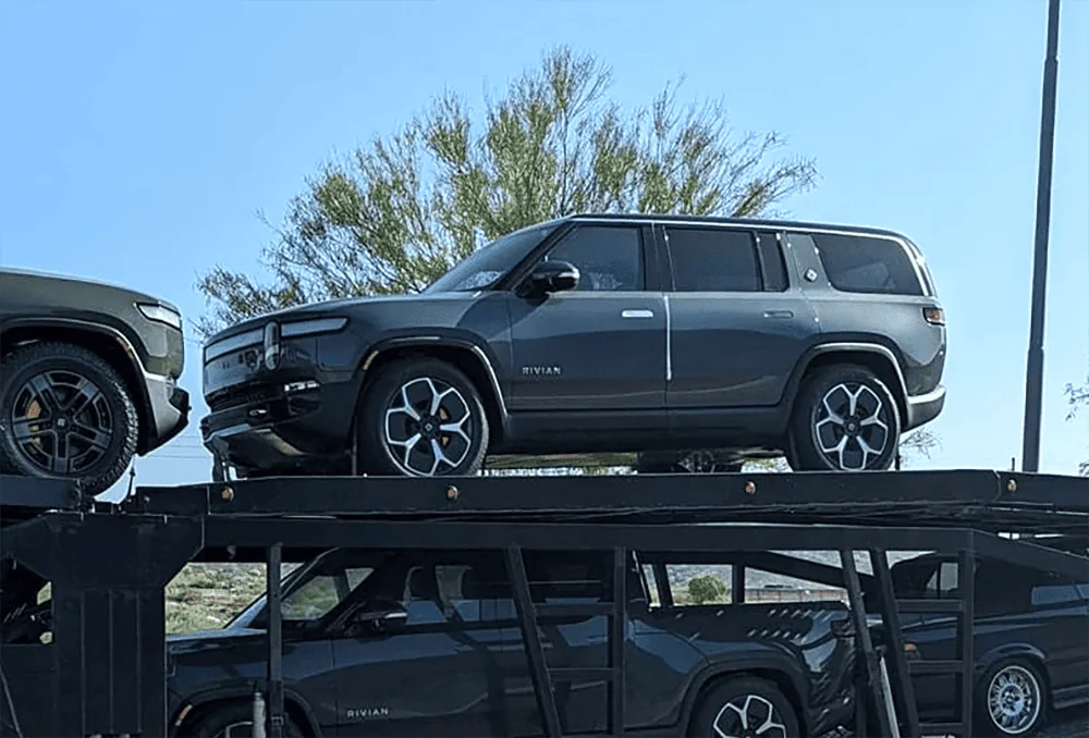 Rivian R1T R1S El CAP GRANITE Rivian Photos R1S El Cap Granit