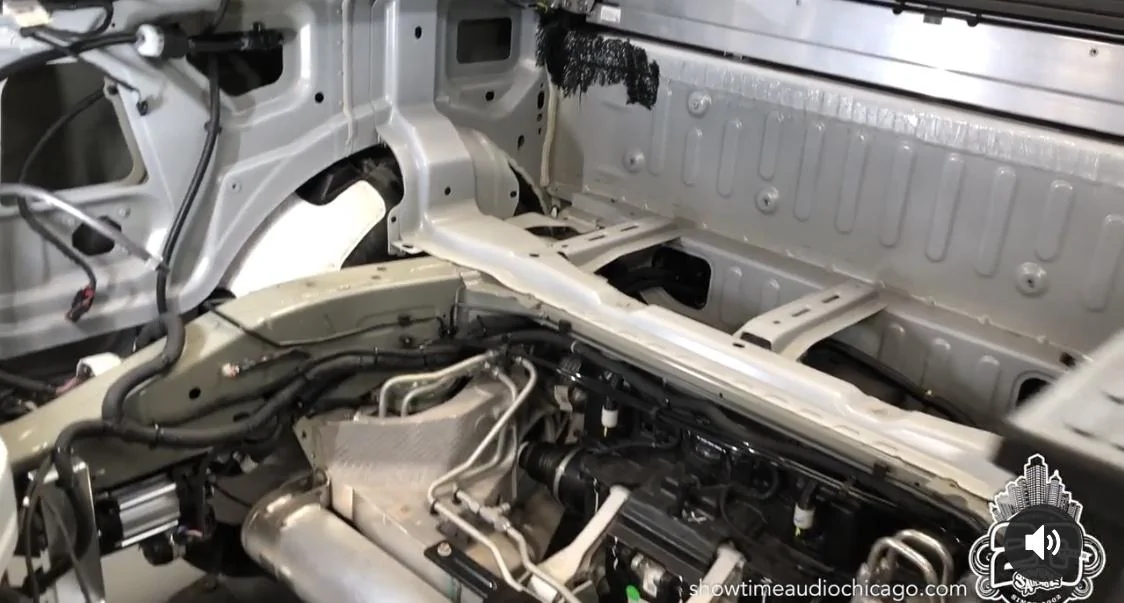 Rivian R1T R1S R1 Teardown E7F9F146-7E88-4183-8166-422E0787CB53