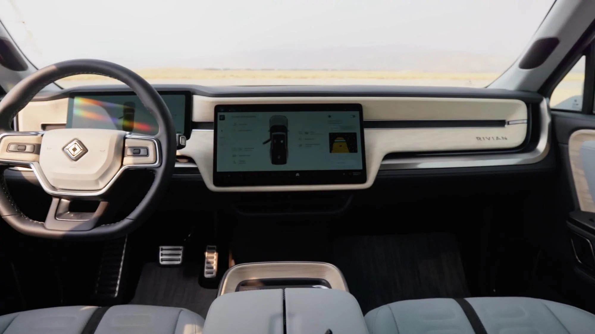 Rivian R1T R1S OCEAN COAST Rivian Interior Photos MT_oceancoast2