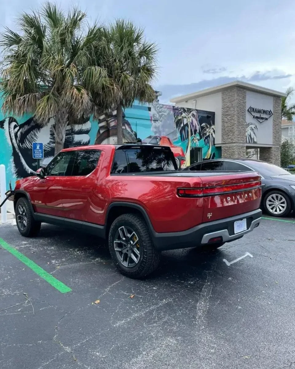 Rivian R1T R1S RED CANYON Rivian Photos Red Canyon Rivian R1T