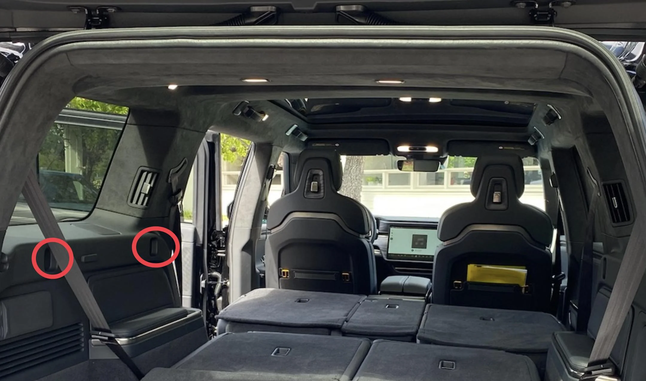 Rivian R1T R1S R1S Owners Guide Manual Available! ? (August 22, 2022) BF20C1A3-0365-405C-A8F5-16552F47351E