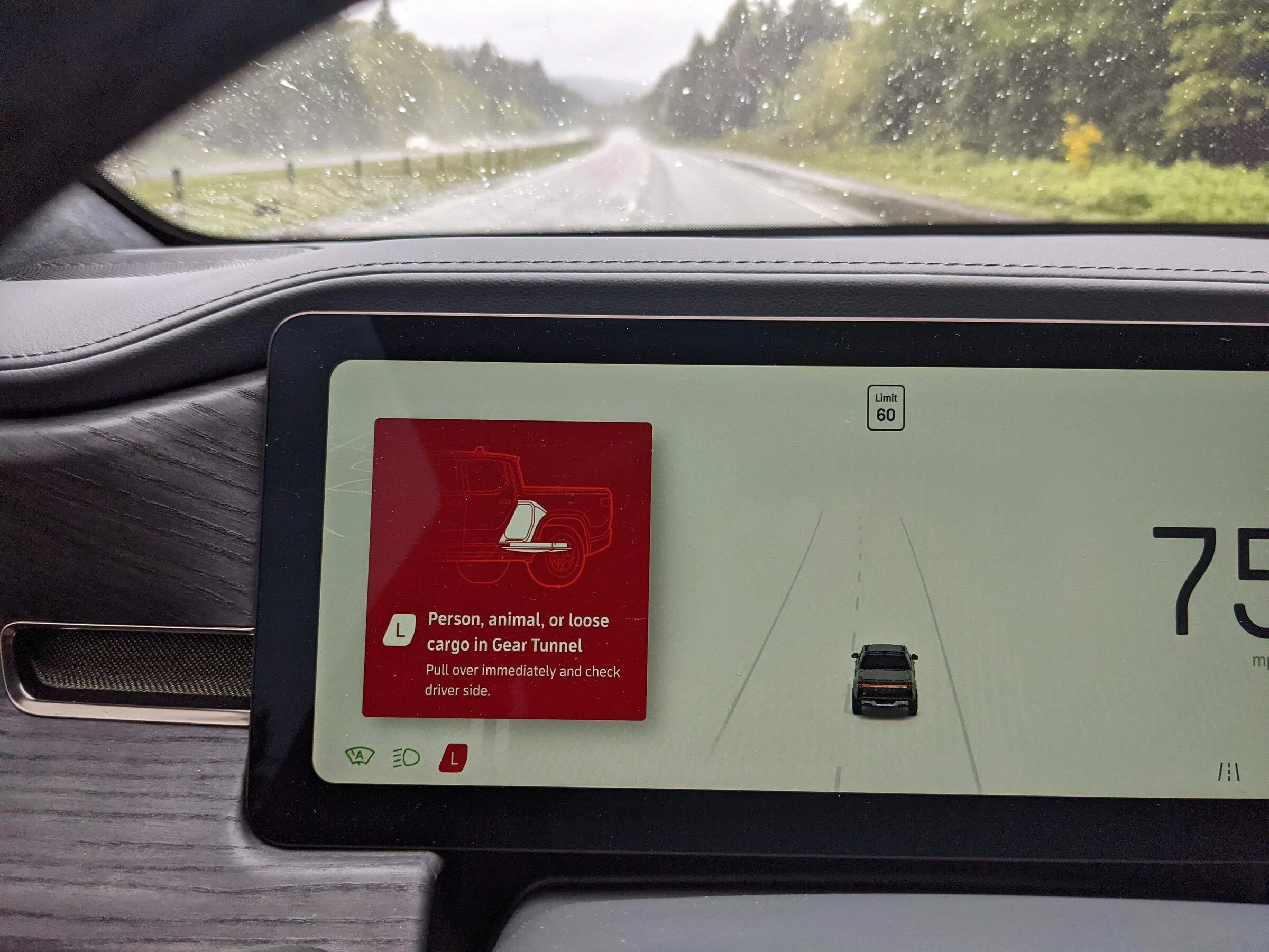 Rivian R1T R1S OTA Update 2022.15 Software Release Notes PXL_20220505_193654696