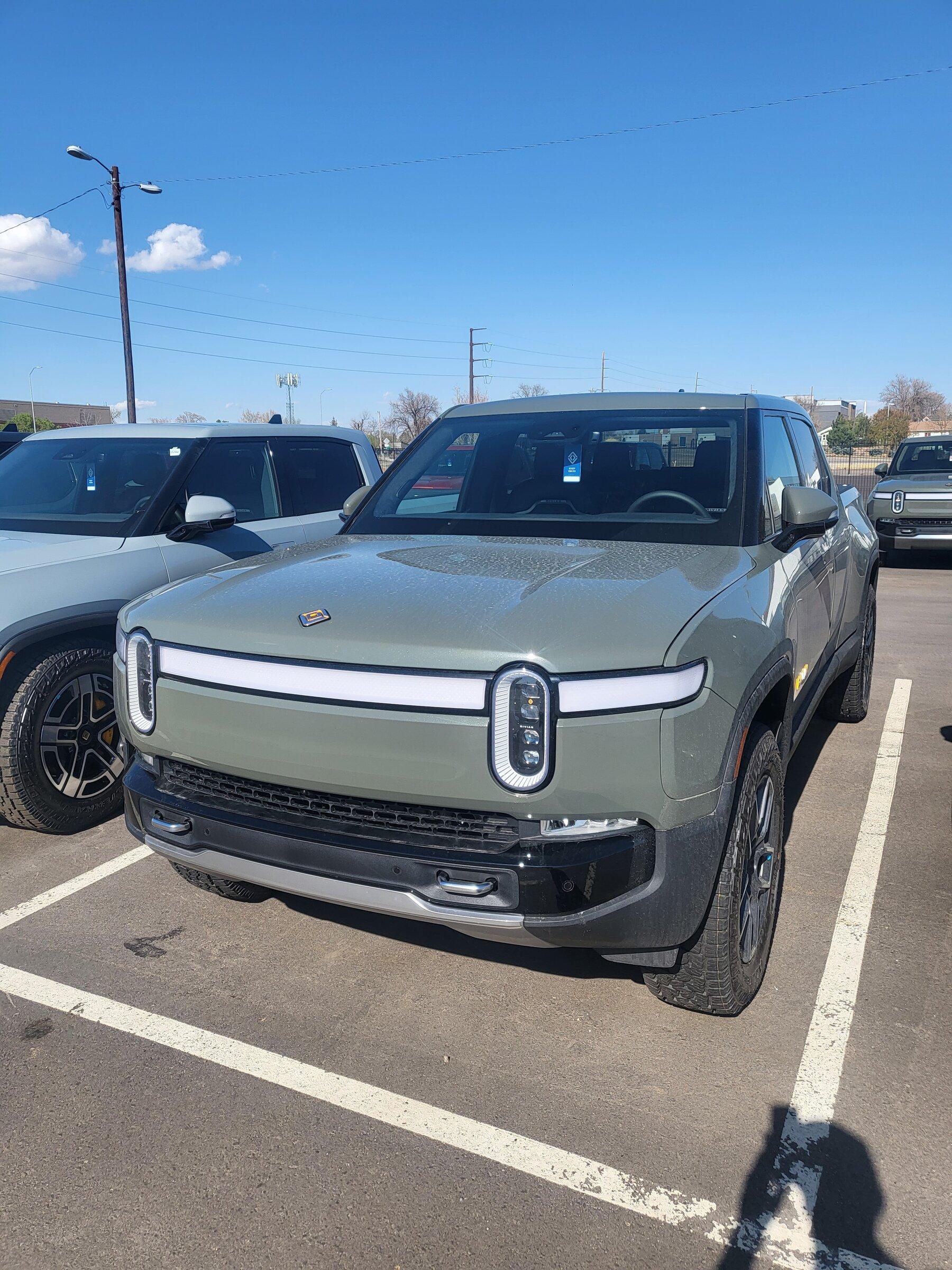 Rivian R1T R1S April - May 2022 Delivery Club/Hype Thread 20220505_164953
